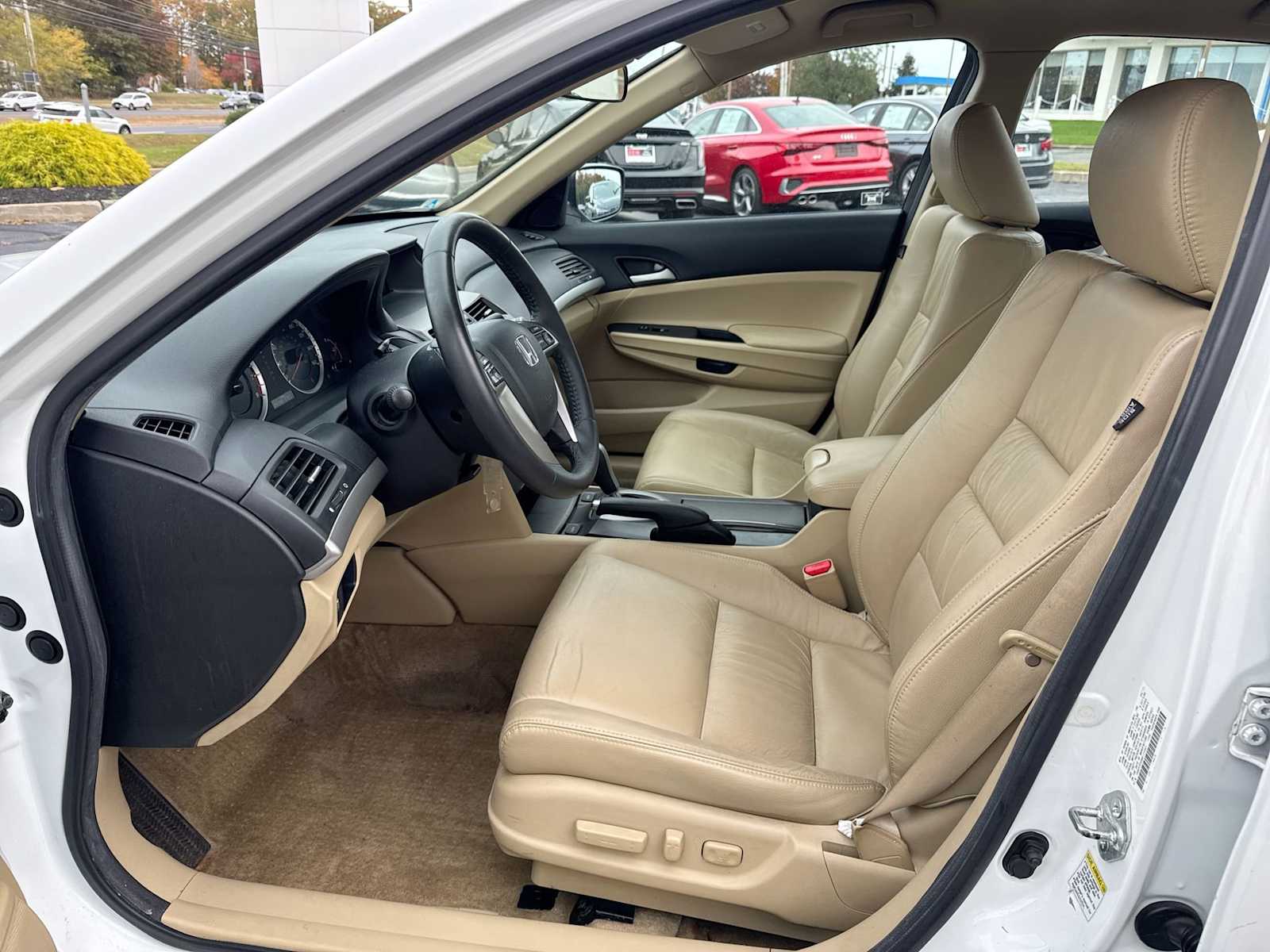 Thumbnail: 2011 Honda Accord - 11