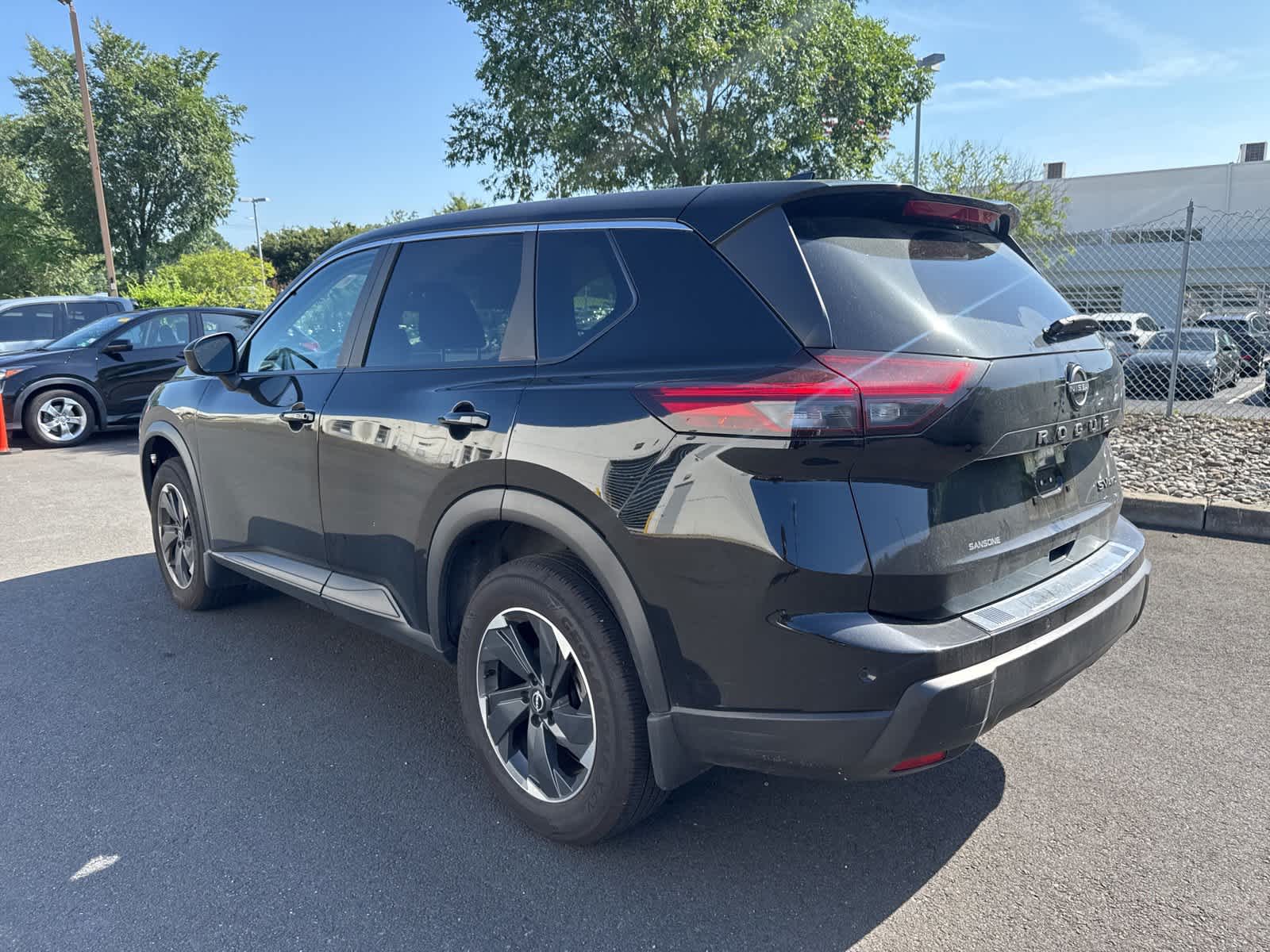 Thumbnail: 2024 Nissan Rogue - 3