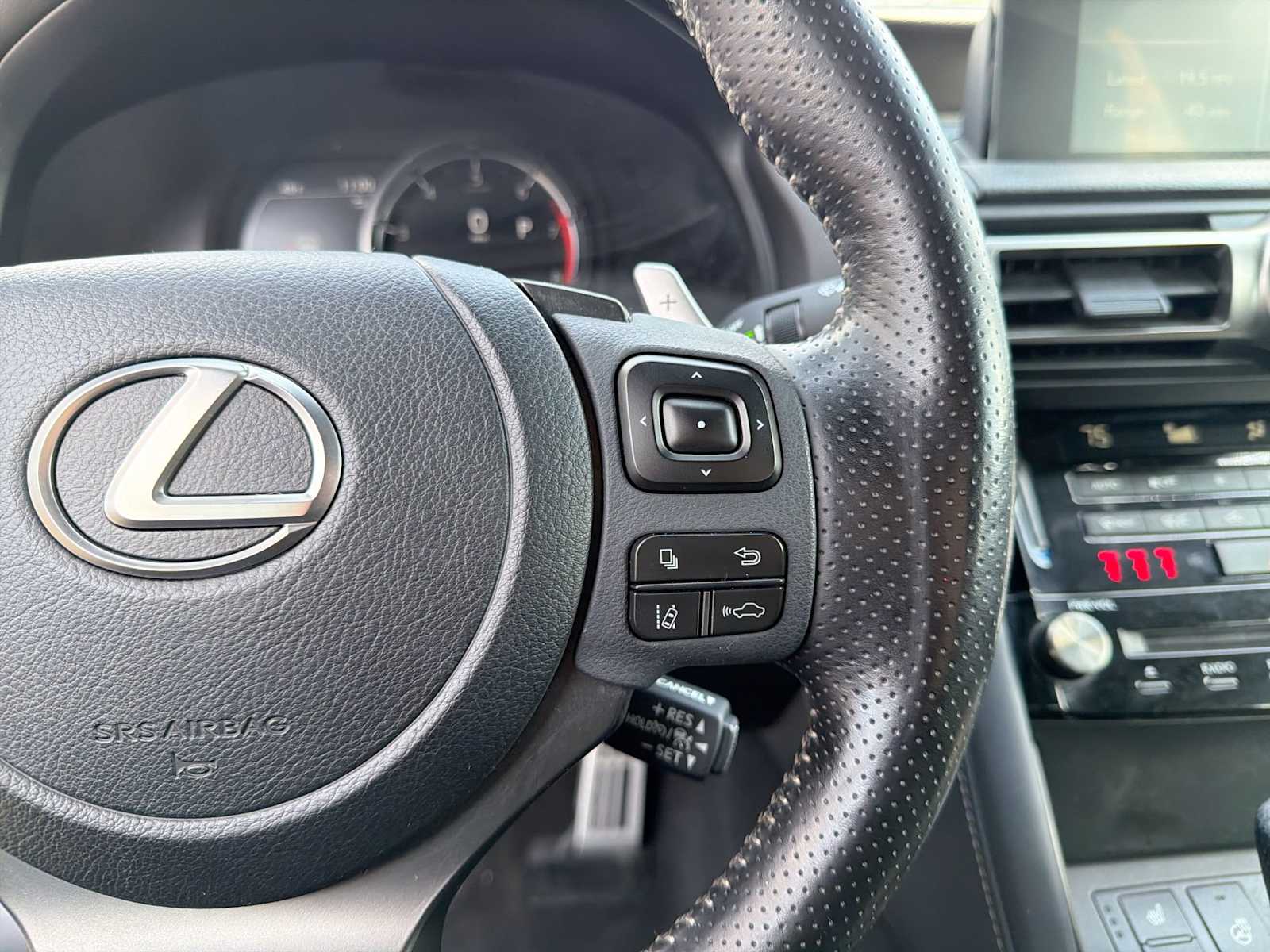 Thumbnail: 2021 Lexus IS - 25