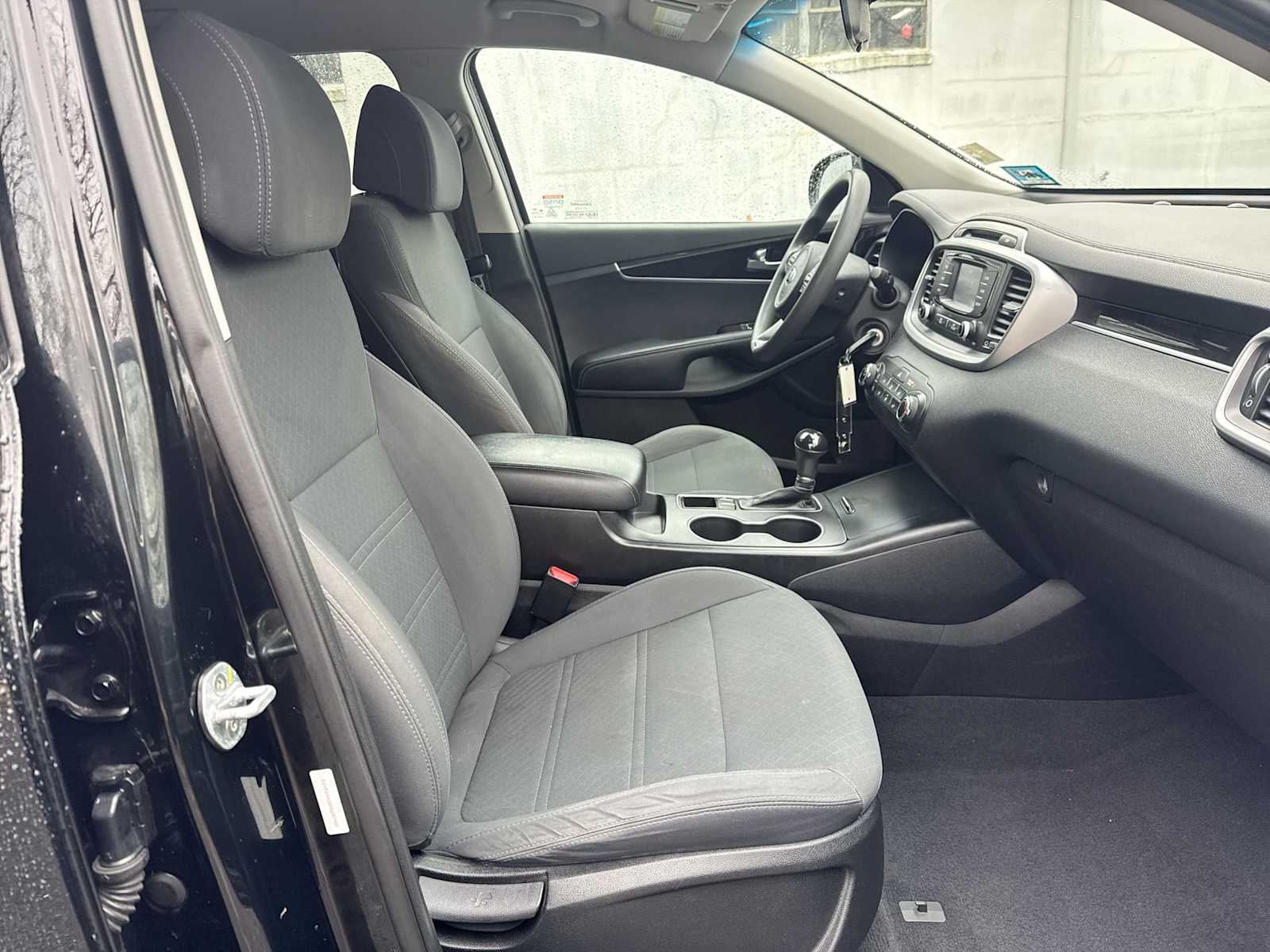 Thumbnail: 2017 Kia Sorento - 15