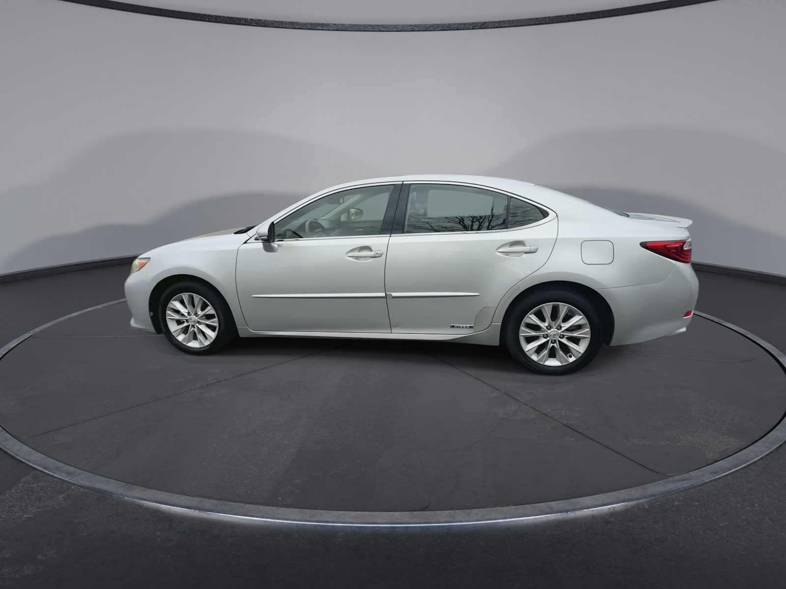 Thumbnail: 2013 Lexus ES - 5