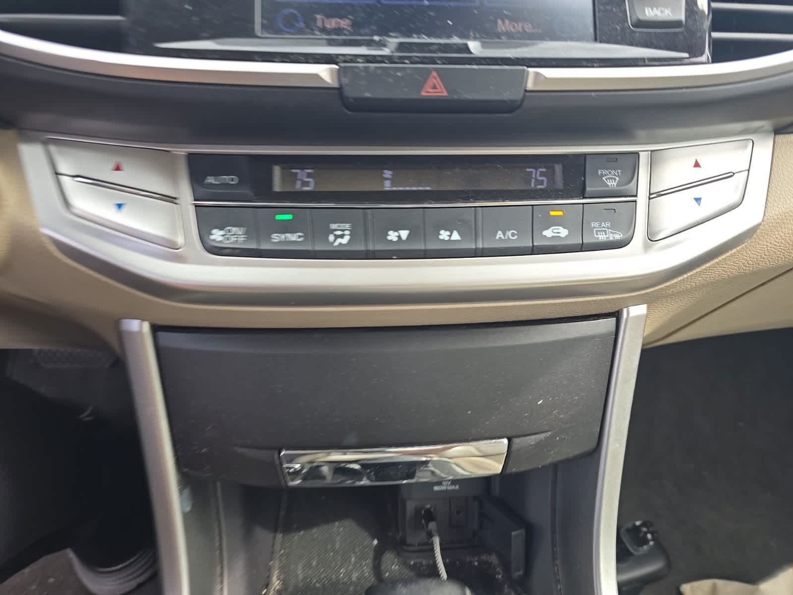 Thumbnail: 2014 Honda Accord - 25