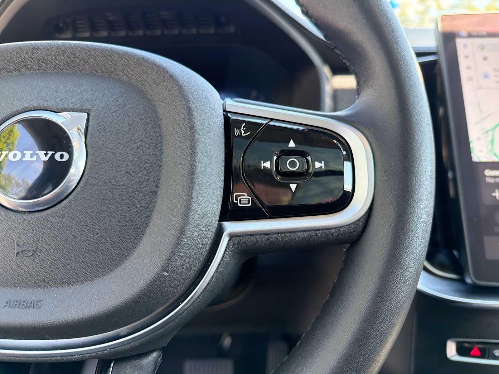 Thumbnail: 2025 Volvo XC90 - 26