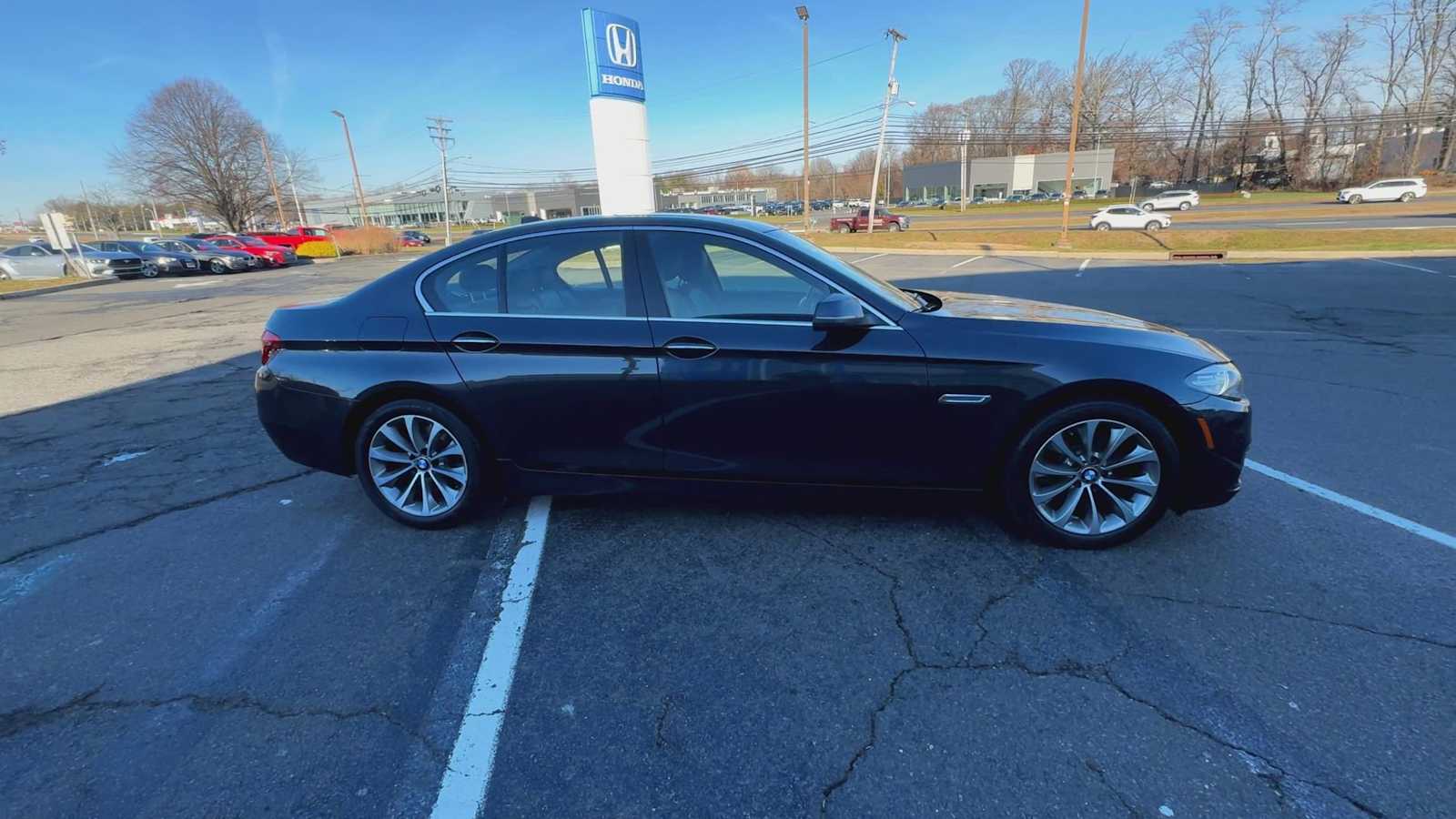 Thumbnail: 2016 BMW 5 Series - 9