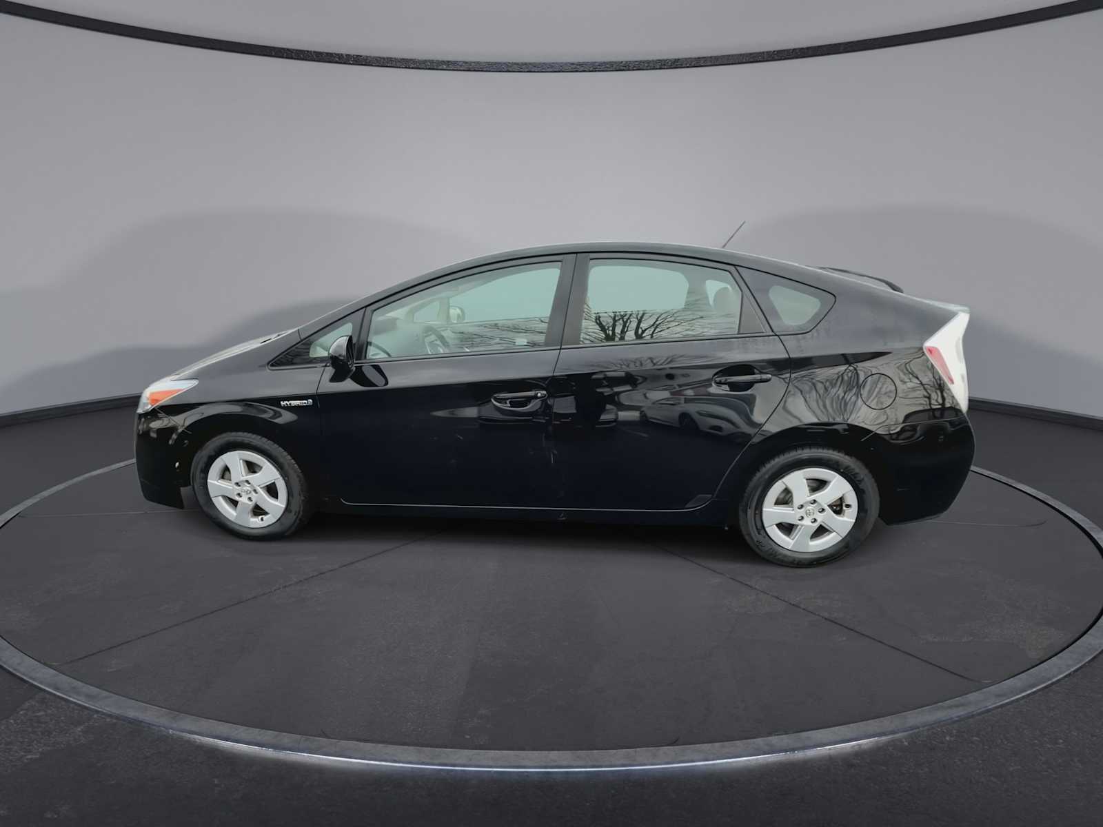 Thumbnail: 2010 Toyota Prius - 5