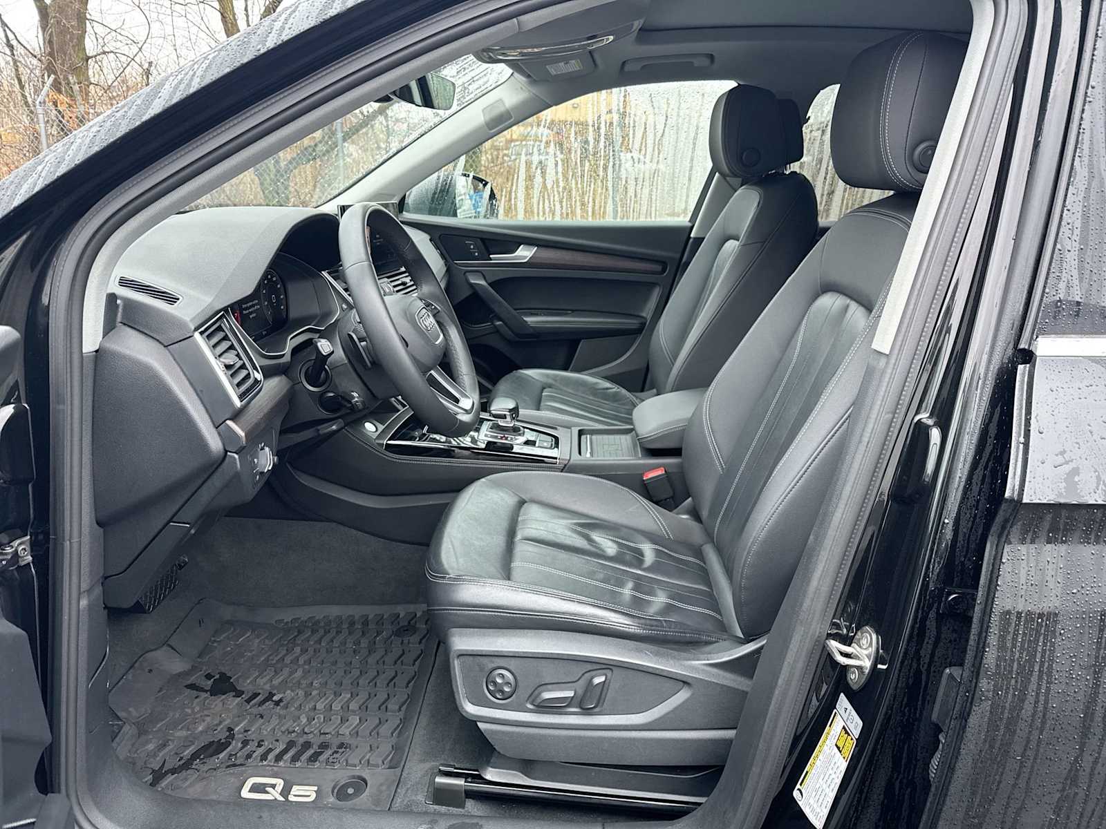 Thumbnail: 2021 Audi Q5 - 11