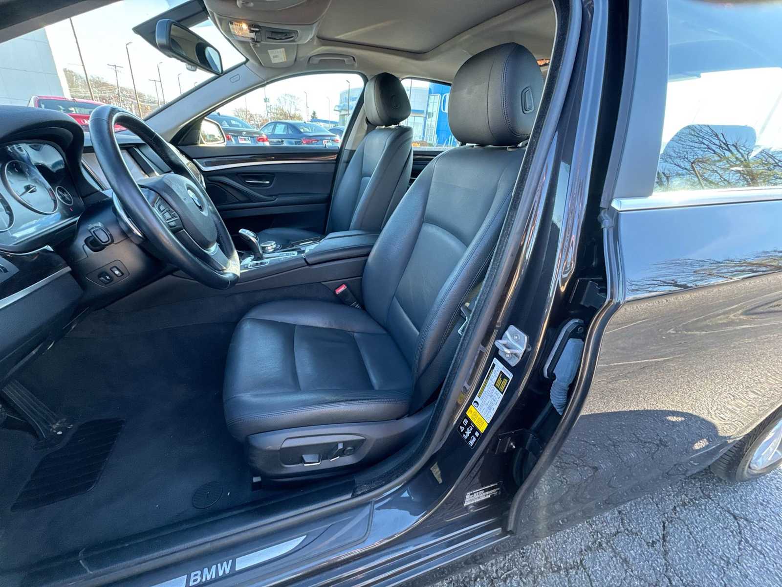 Thumbnail: 2016 BMW 5 Series - 21