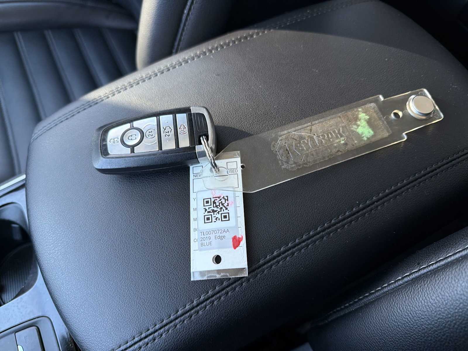 Thumbnail: 2019 Ford Edge - 34