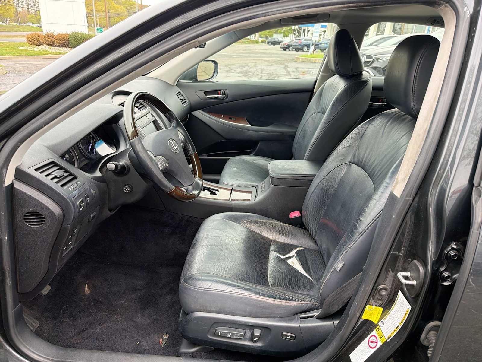 Thumbnail: 2011 Lexus ES - 11