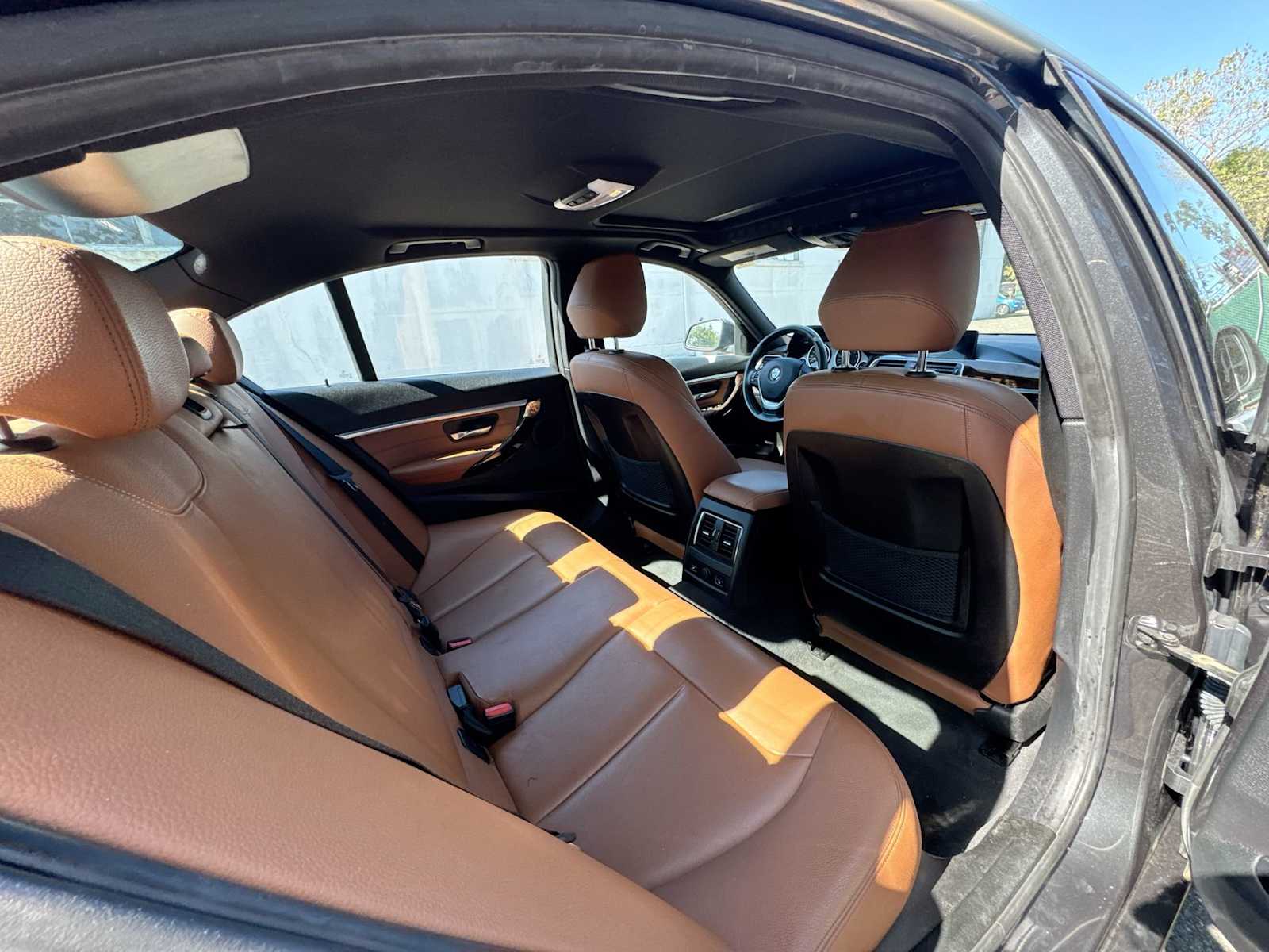 Thumbnail: 2017 BMW 3 Series - 14