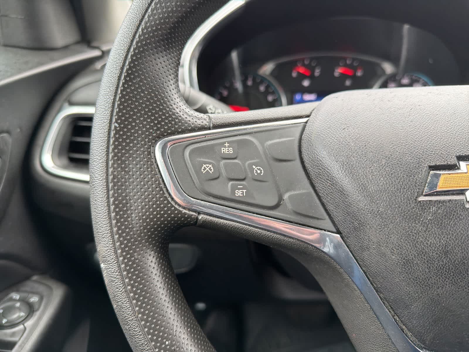 Thumbnail: 2019 Chevrolet Equinox - 14