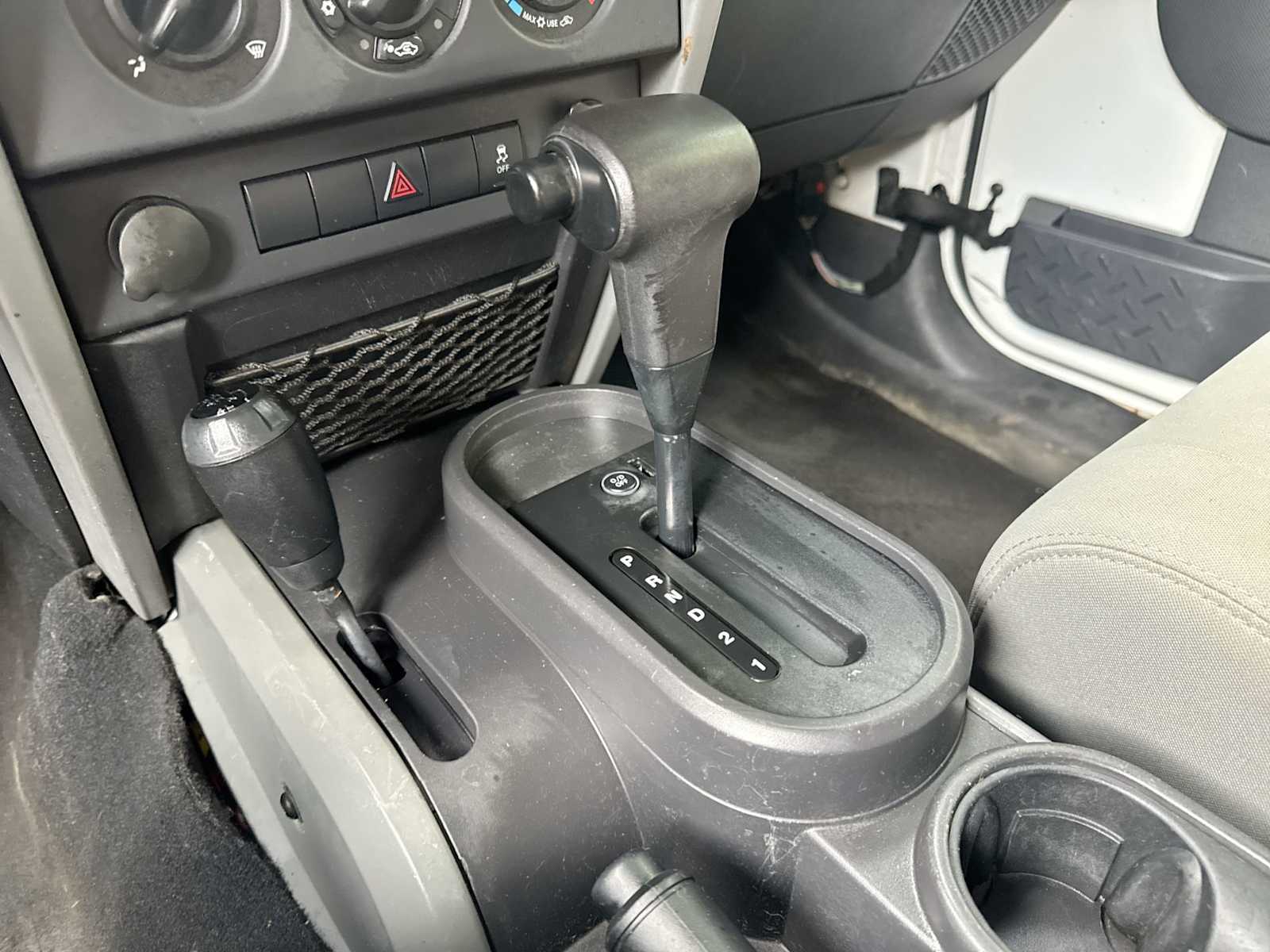 Thumbnail: 2010 Jeep Wrangler - 27