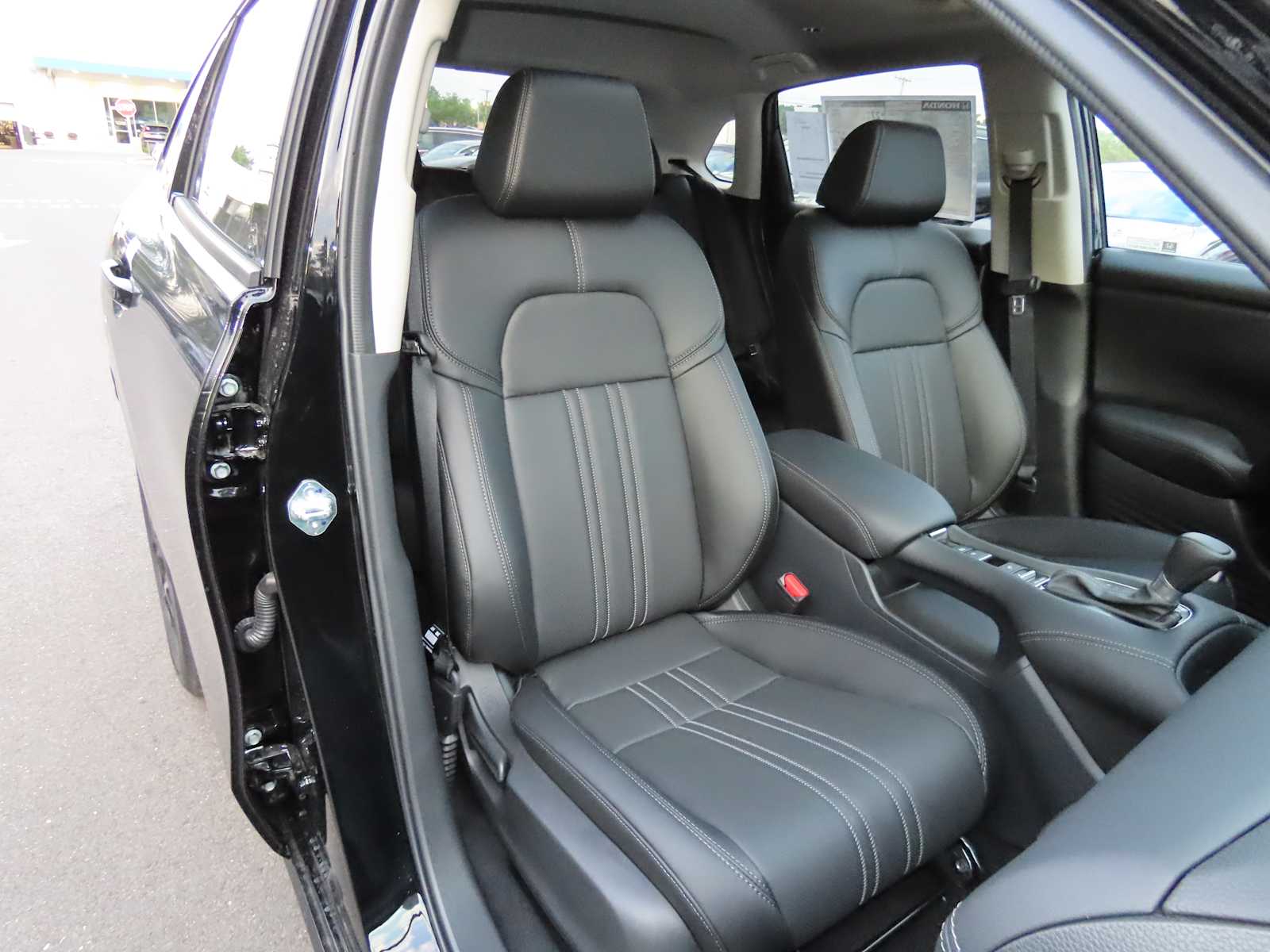 Thumbnail: 2027 Honda HR-V - 16