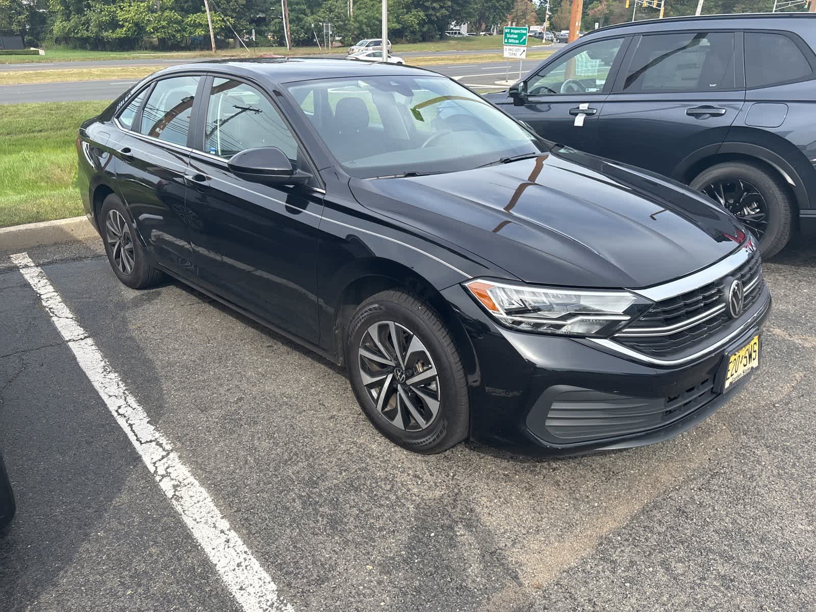 Thumbnail: 2024 Volkswagen Jetta - 2