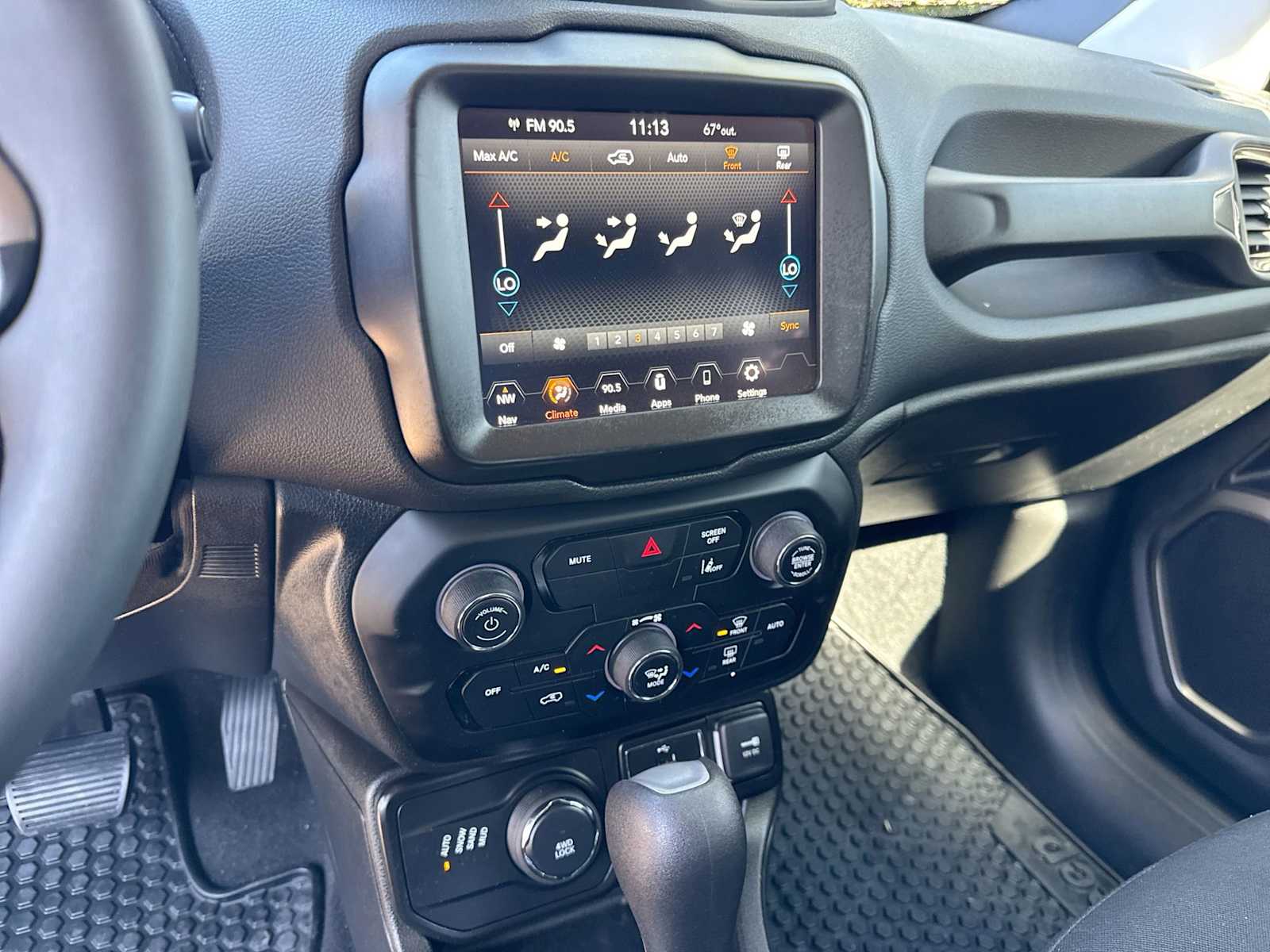 Thumbnail: 2022 Jeep Renegade - 26