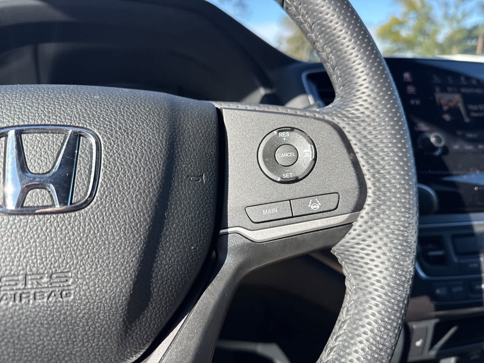 Thumbnail: 2022 Honda Passport - 18