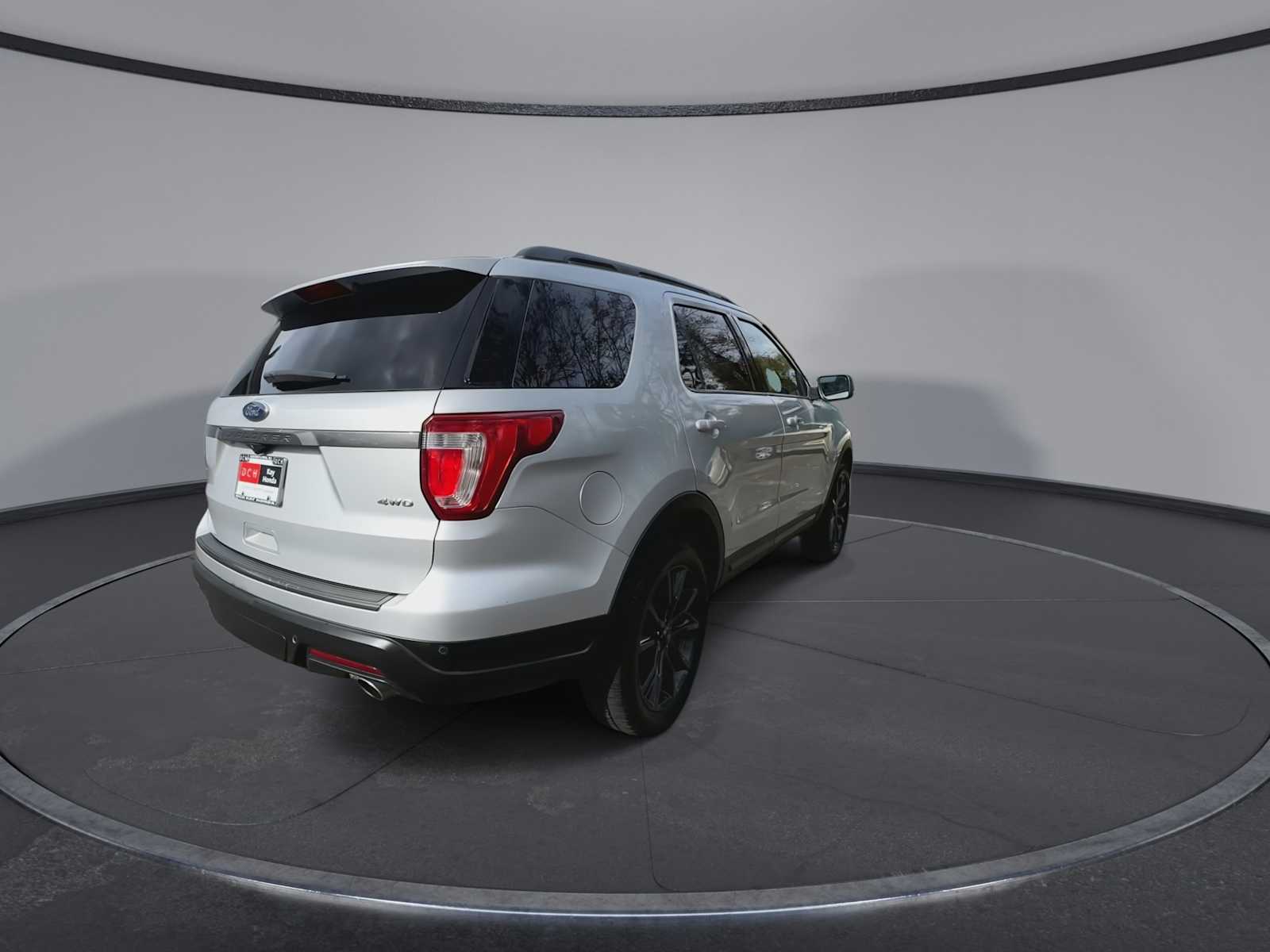 Thumbnail: 2019 Ford Explorer - 8