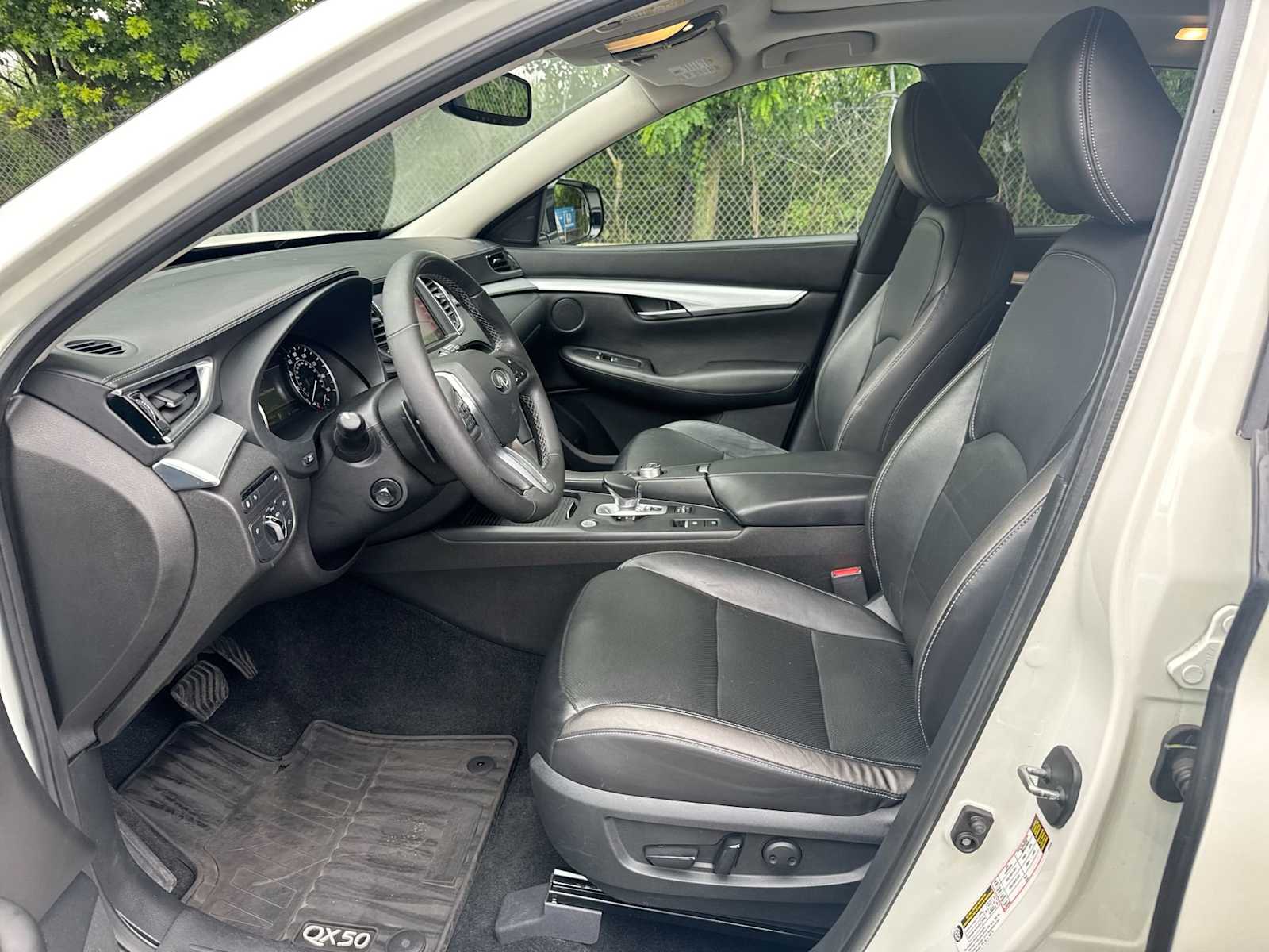 Thumbnail: 2019 INFINITI QX50 - 11