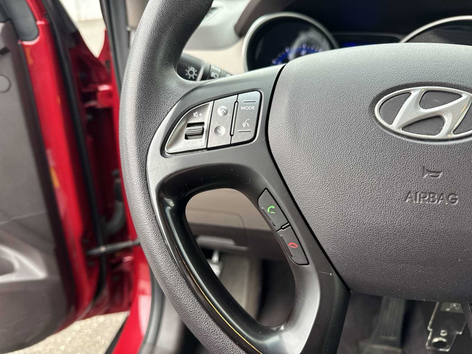 2015 Hyundai Tucson GLS 25