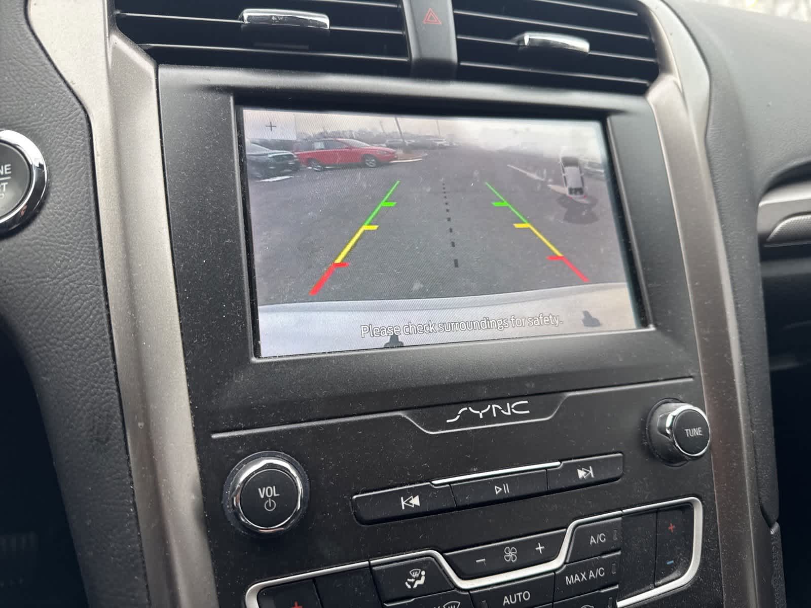 Thumbnail: 2020 Ford Fusion - 15