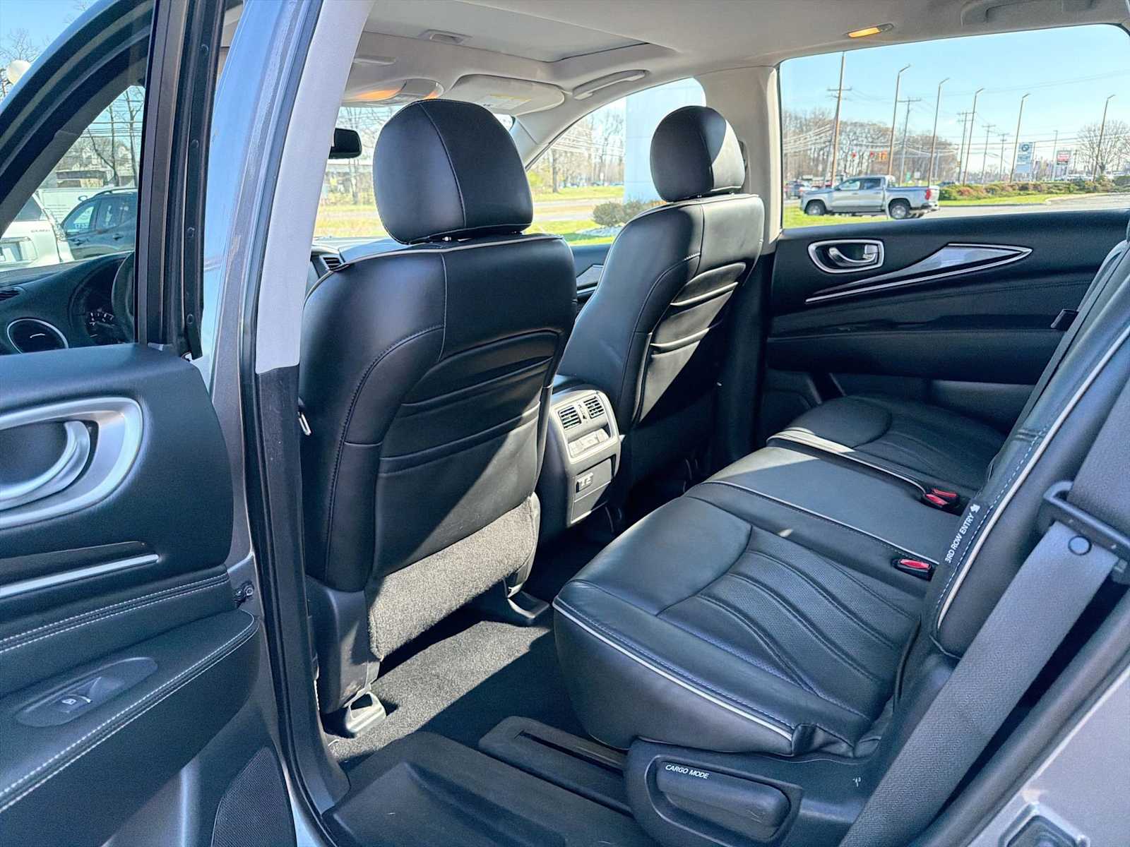 Thumbnail: 2019 INFINITI QX60 - 12