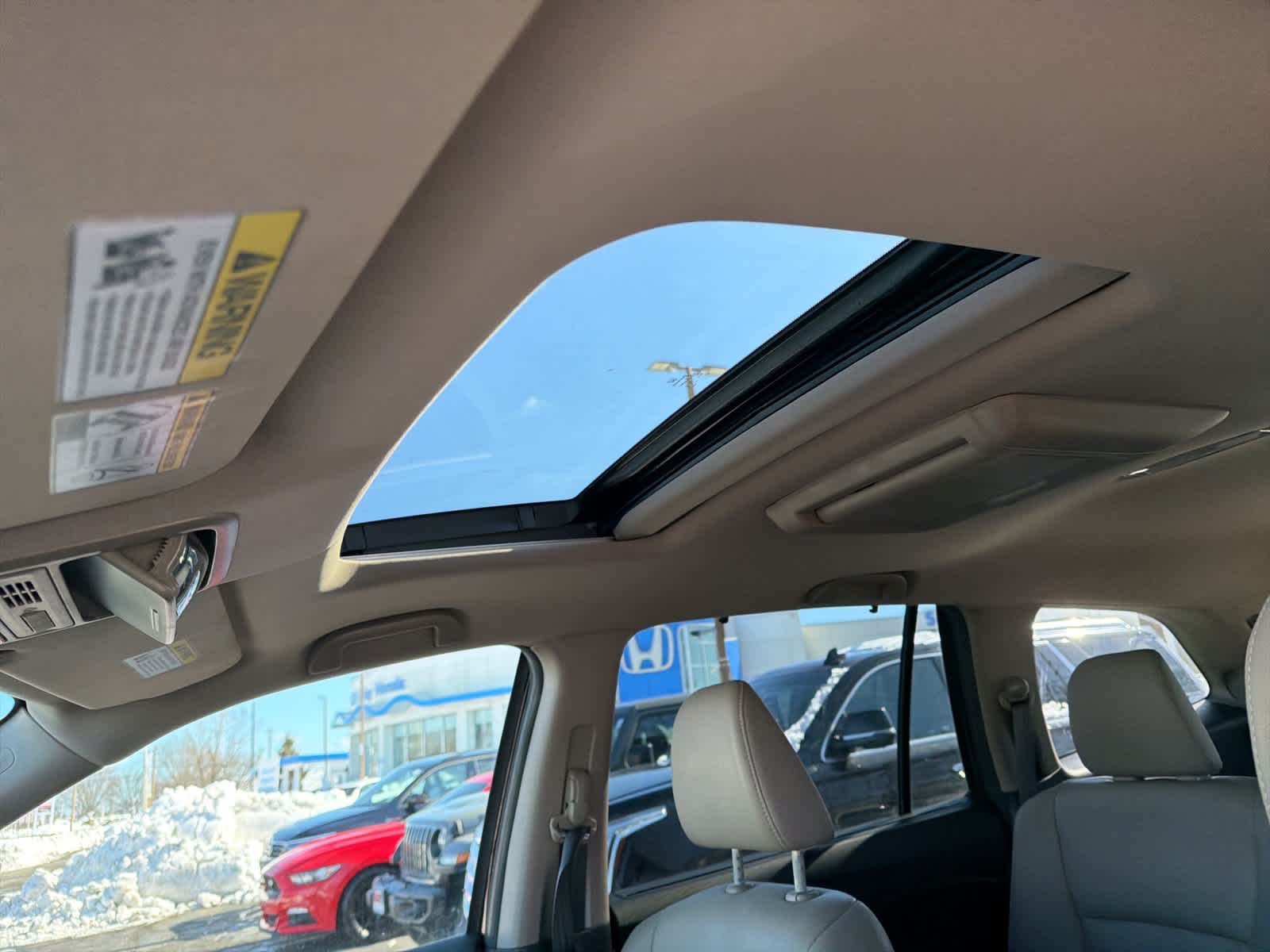 Thumbnail: 2016 Honda Pilot - 22