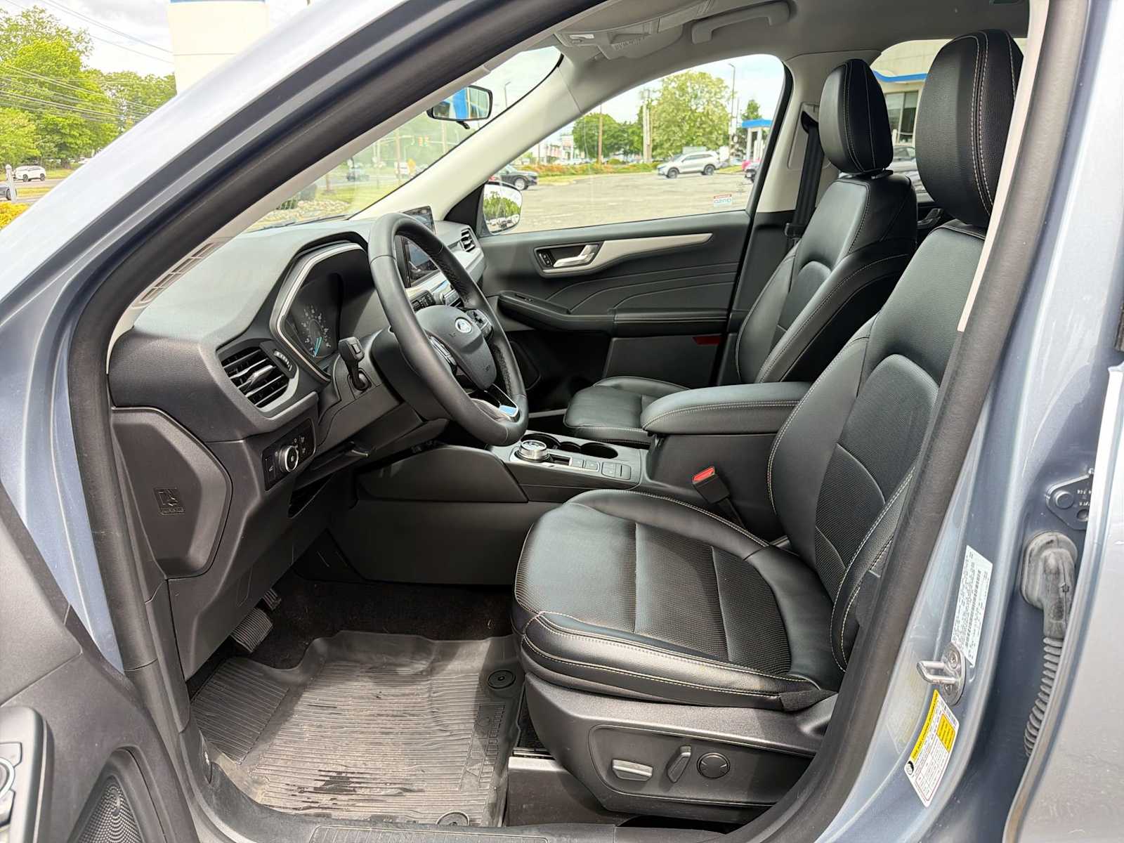 Thumbnail: 2022 Ford Escape - 11