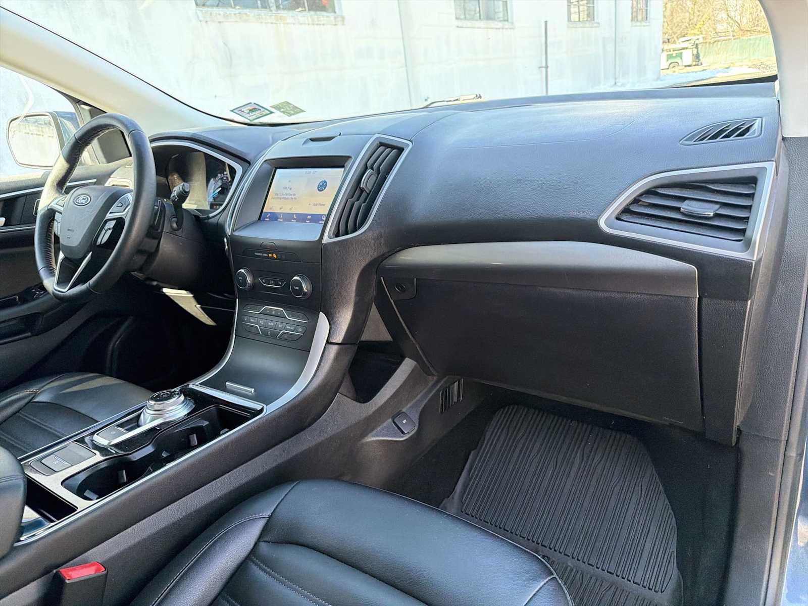 Thumbnail: 2019 Ford Edge - 16