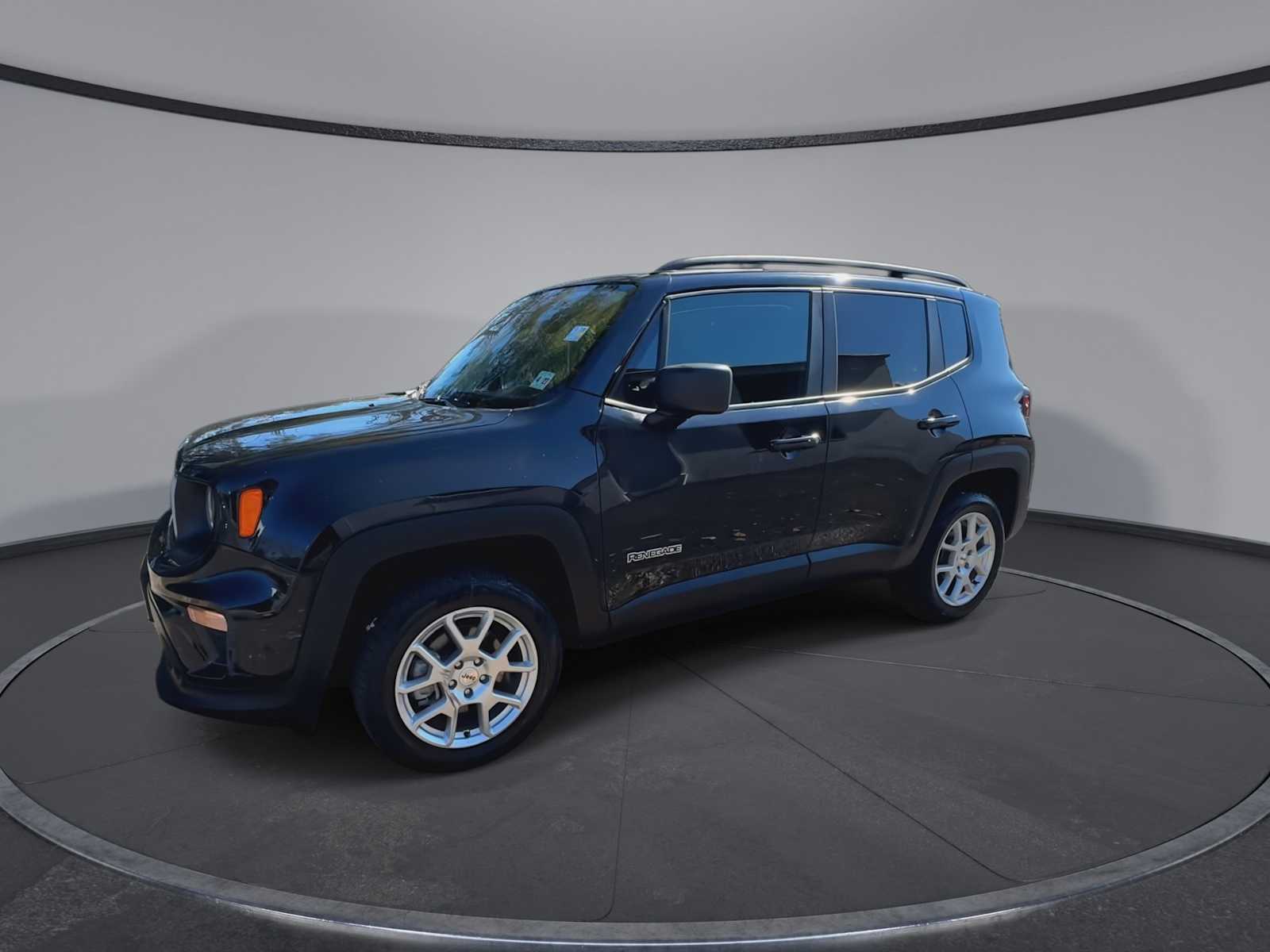 Thumbnail: 2022 Jeep Renegade - 4