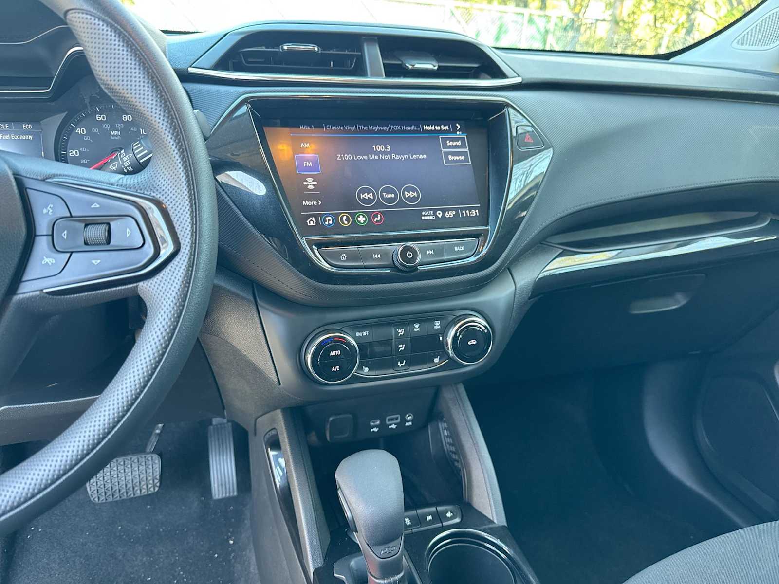 Thumbnail: 2023 Chevrolet TrailBlazer - 26