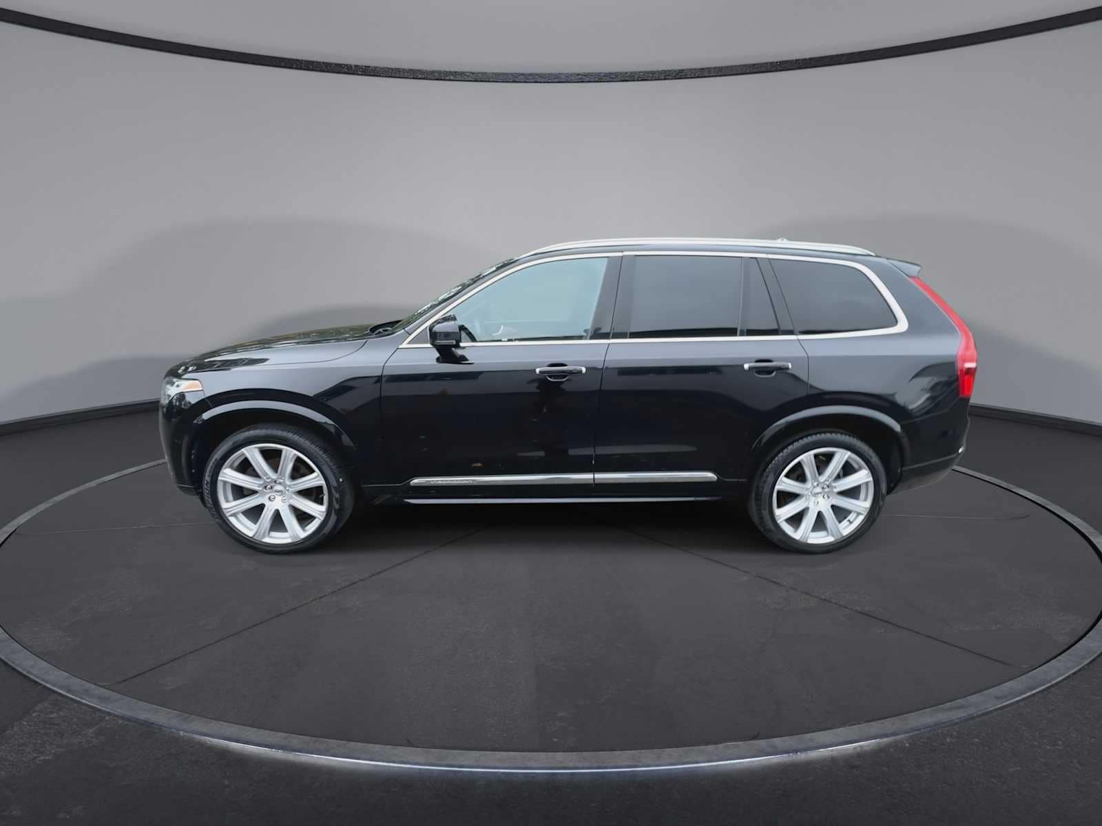 Thumbnail: 2017 Volvo XC90 - 5