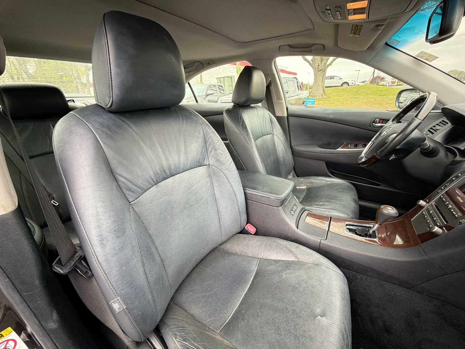 Thumbnail: 2011 Lexus ES - 17
