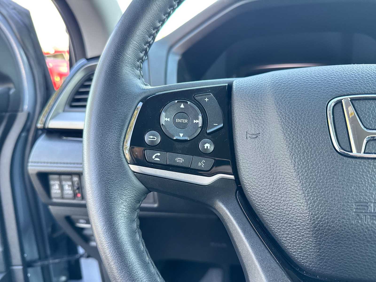 Thumbnail: 2023 Honda Odyssey - 25