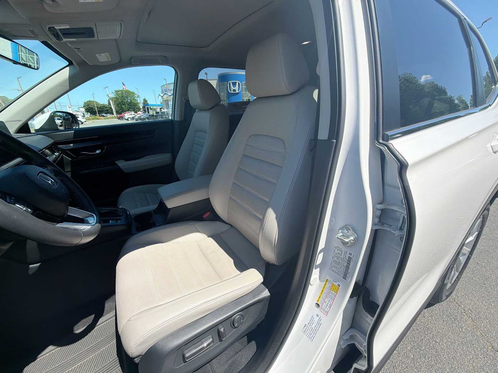 Thumbnail: 2023 Honda CR-V - 21