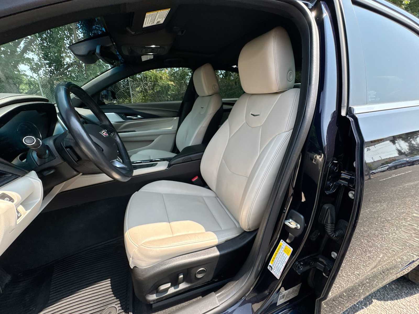 Thumbnail: 2020 Cadillac CT4 - 21
