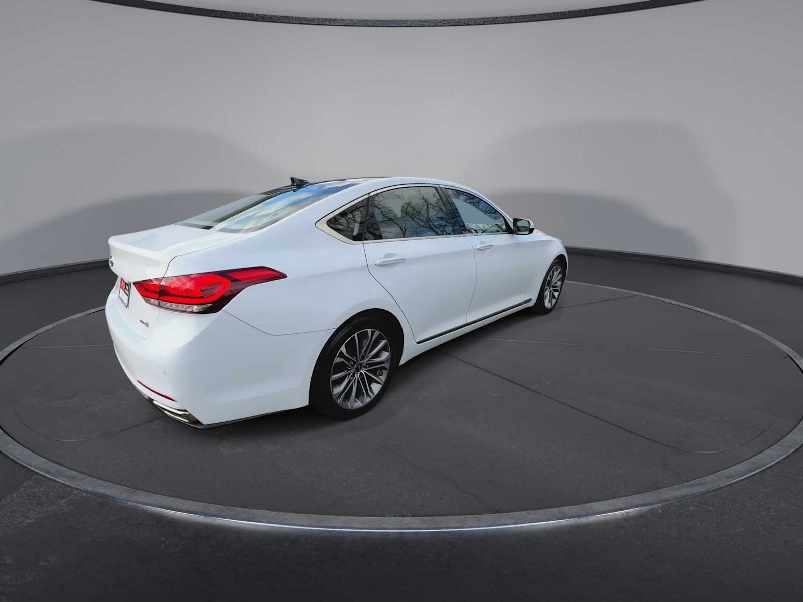 Thumbnail: 2015 Hyundai Genesis - 8