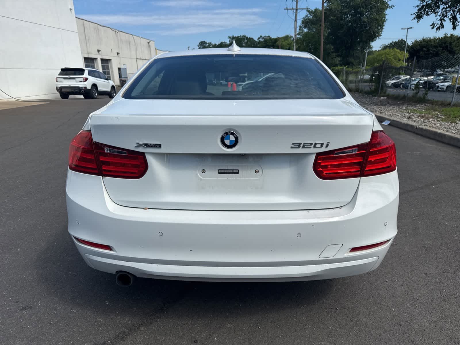 Thumbnail: 2015 BMW 3 Series - 4
