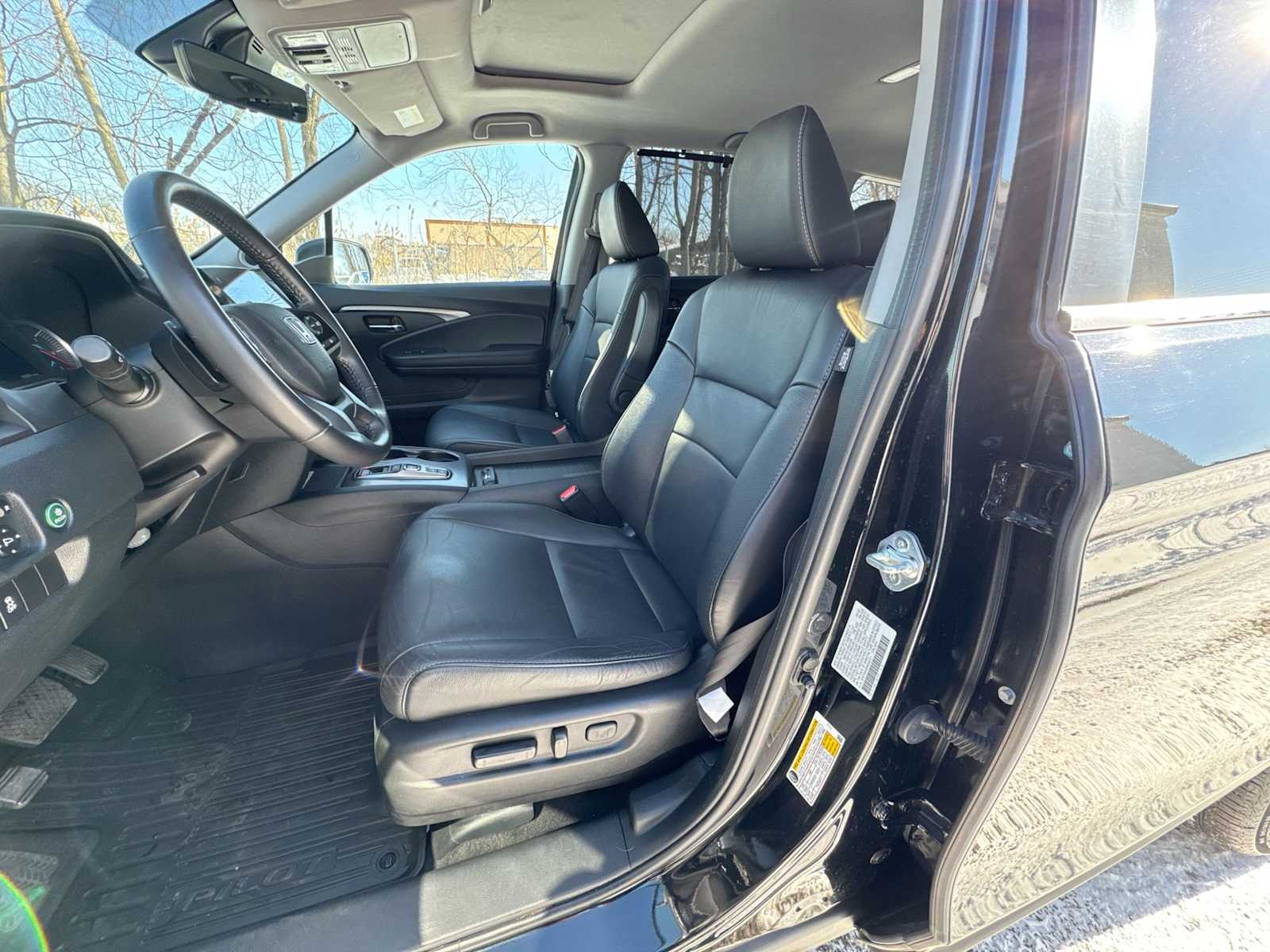 Thumbnail: 2022 Honda Pilot - 21