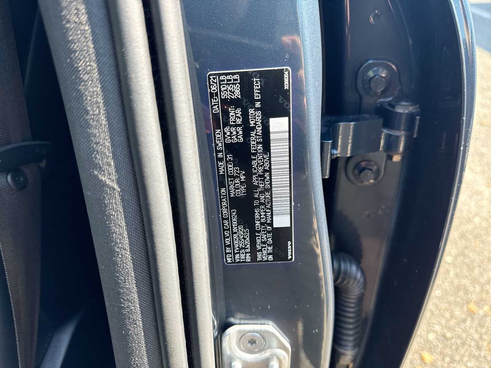 Thumbnail: 2022 Volvo XC60 - 34