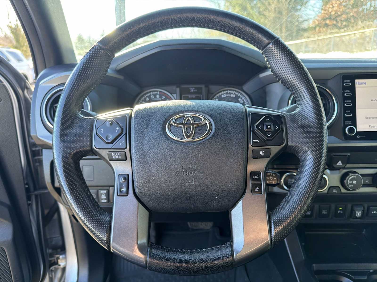 Thumbnail: 2020 Toyota Tacoma - 23