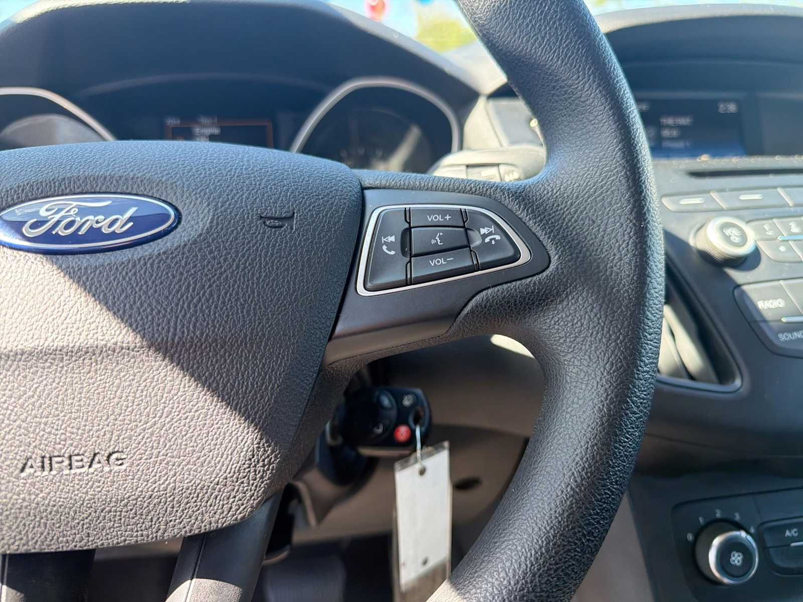 Thumbnail: 2015 Ford Focus - 25