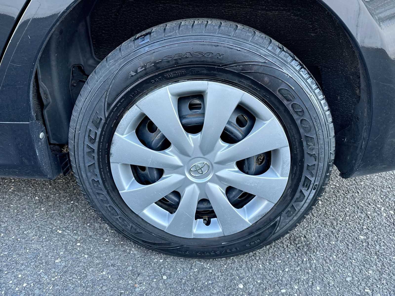 Thumbnail: 2010 Toyota Corolla - 18