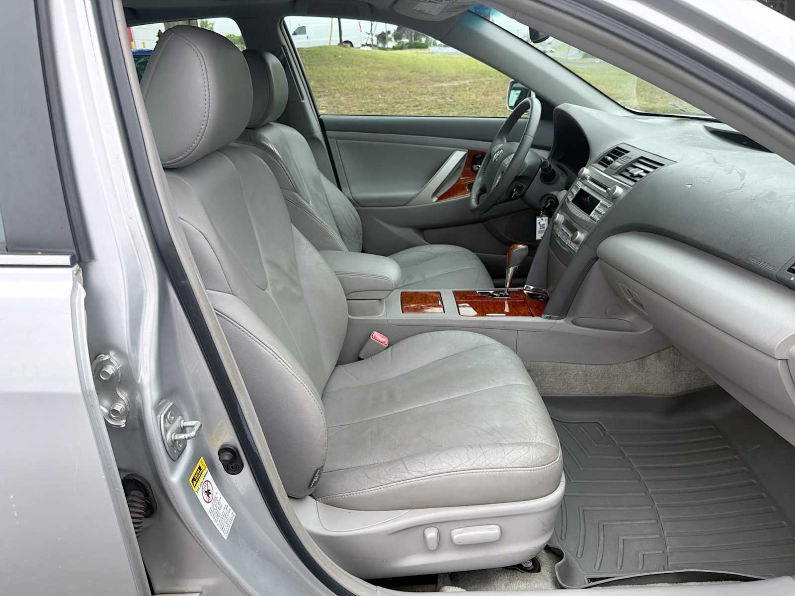Thumbnail: 2010 Toyota Camry - 15