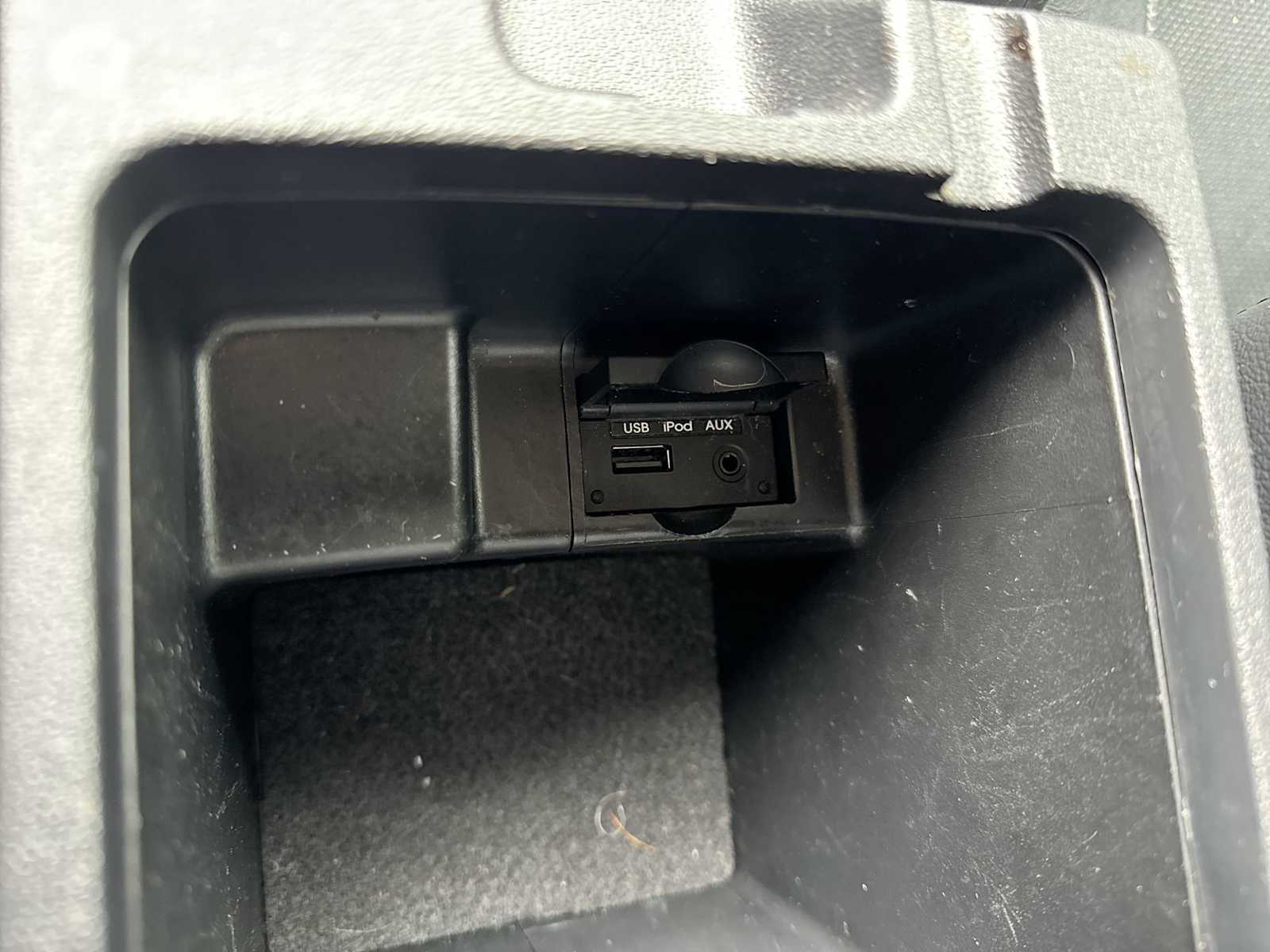 Thumbnail: 2012 Hyundai Elantra - 28