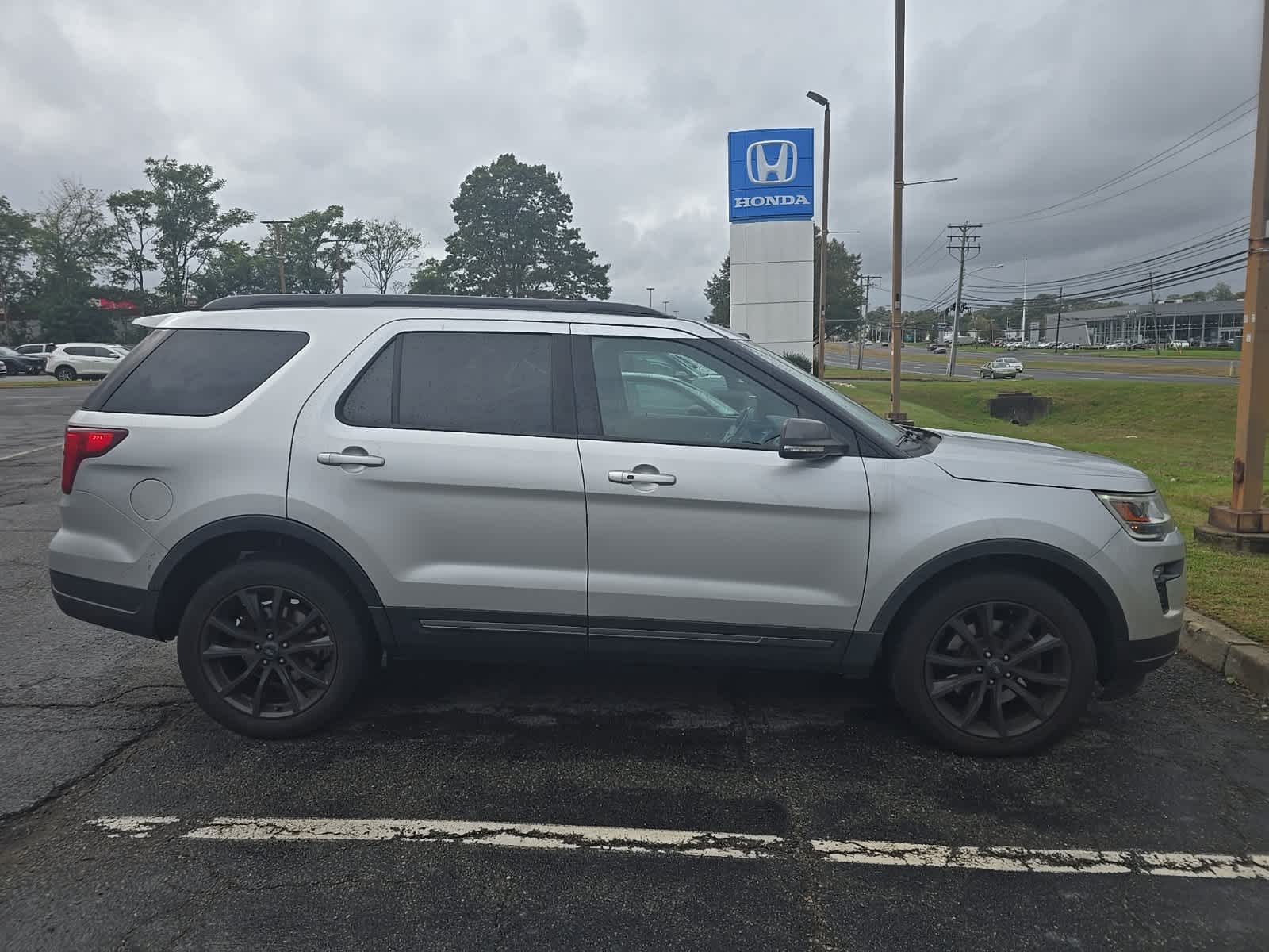 Thumbnail: 2019 Ford Explorer - 4