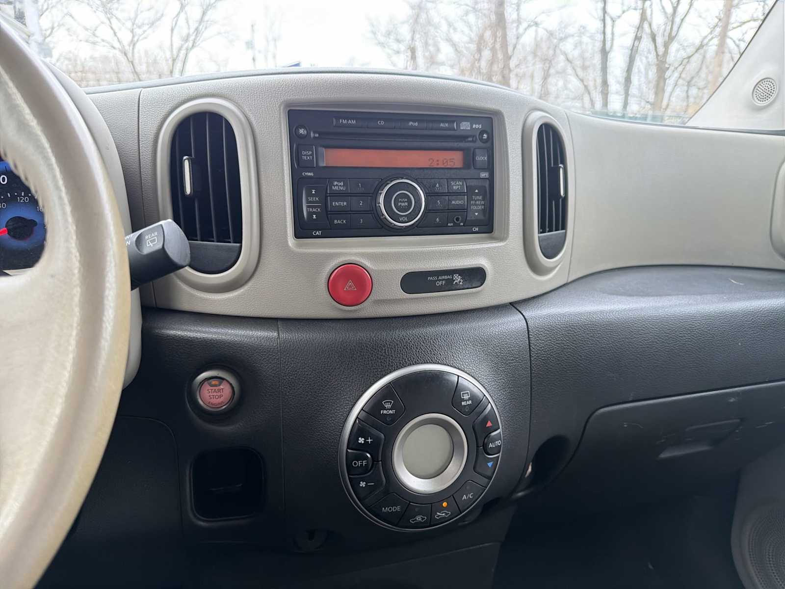 Thumbnail: 2009 Nissan Cube - 26