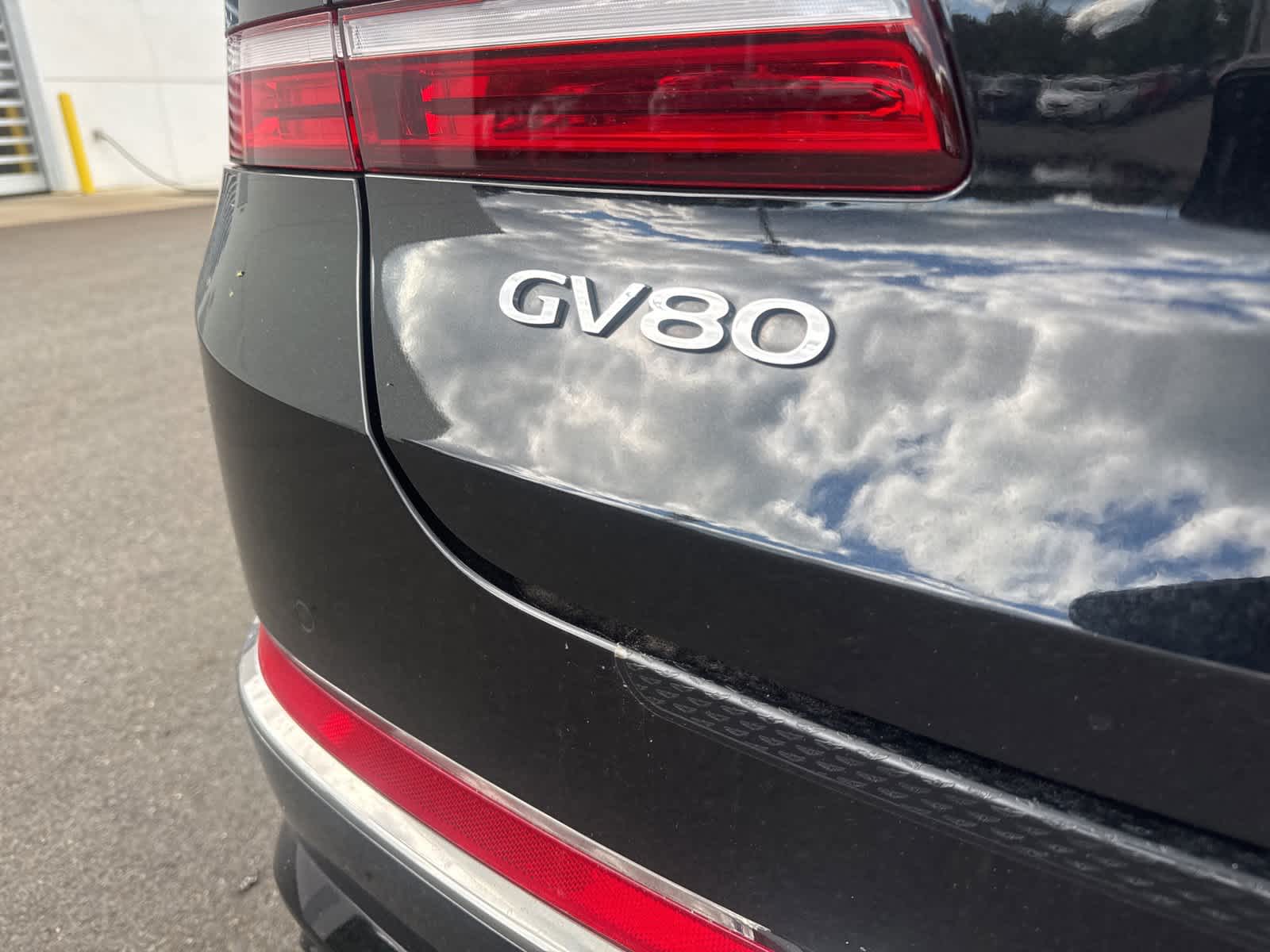 Thumbnail: 2022 Genesis GV80 - 22