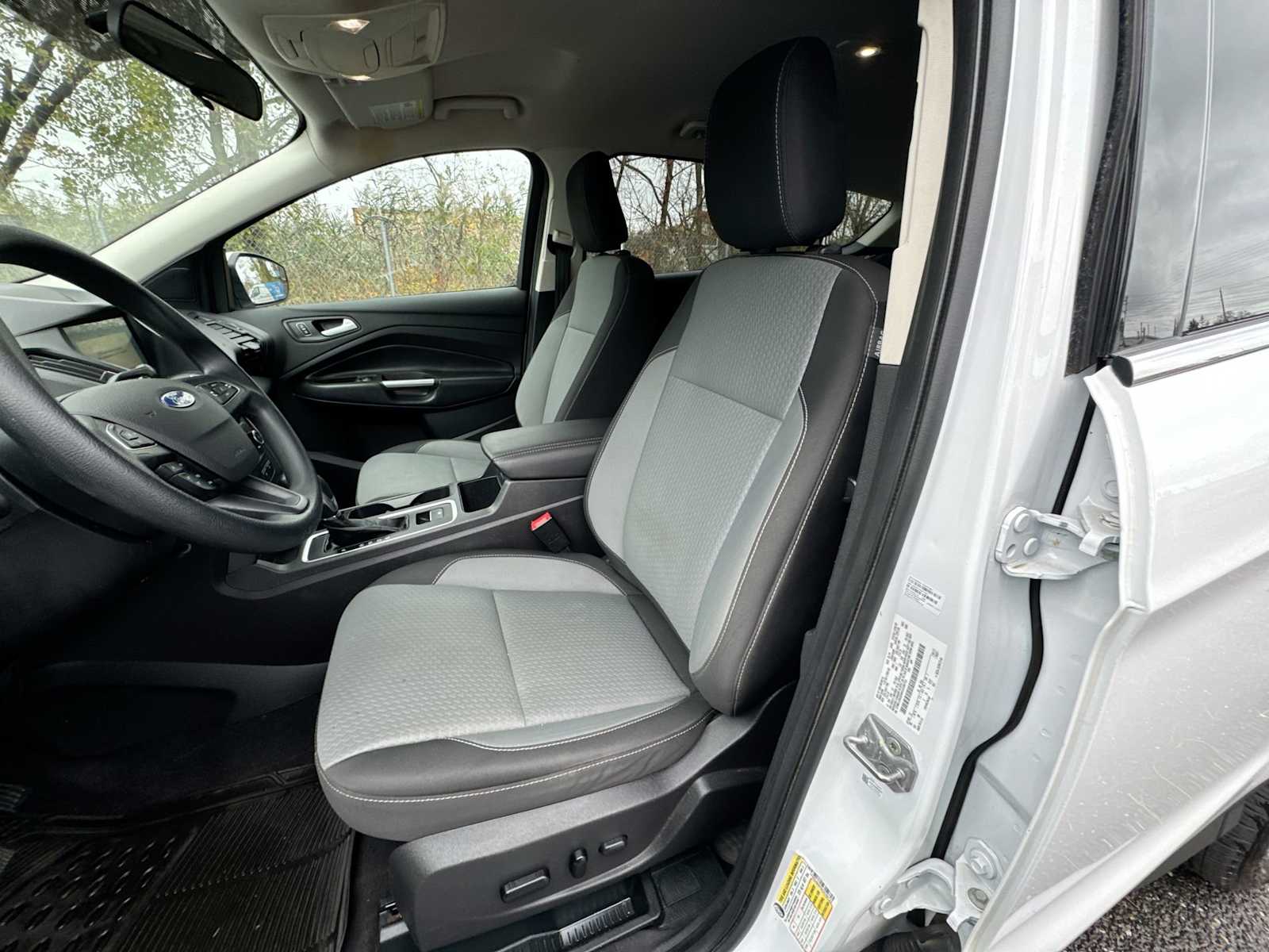 Thumbnail: 2019 Ford Escape - 21