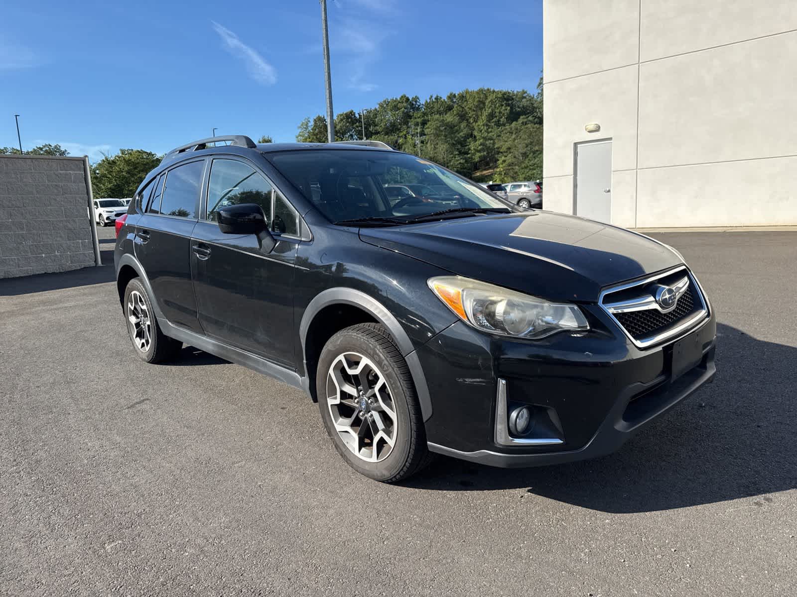 Thumbnail: 2017 Subaru Crosstrek - 7