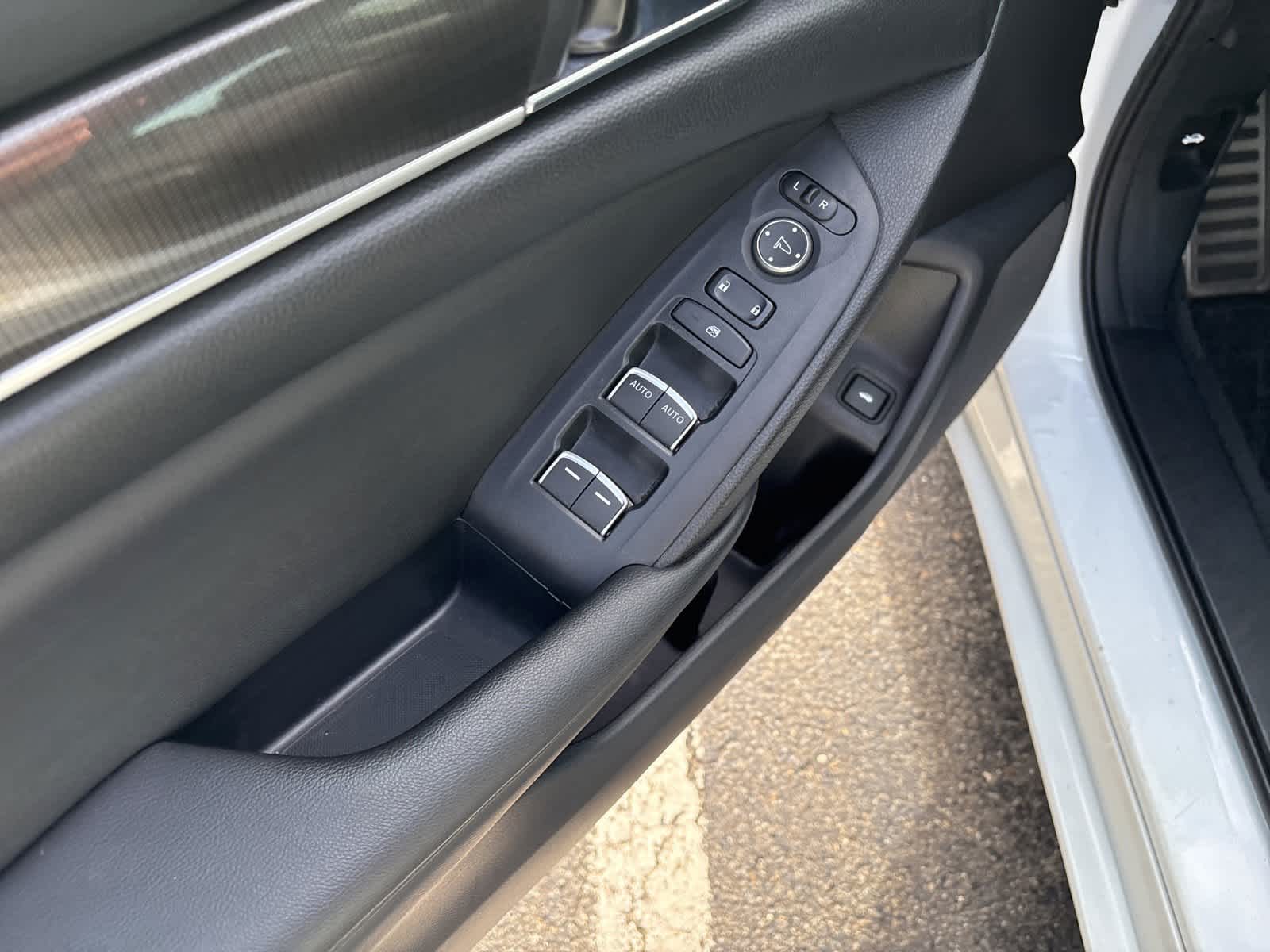 Thumbnail: 2022 Honda Accord - 9